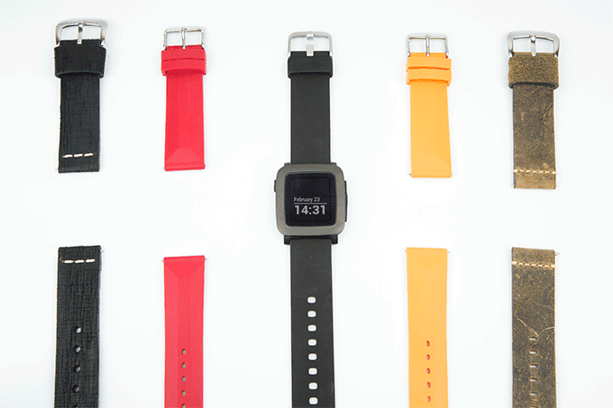 Pebble Time: DIe Smartwatch ist mit allen 22mm-Armbändern kompatibel.