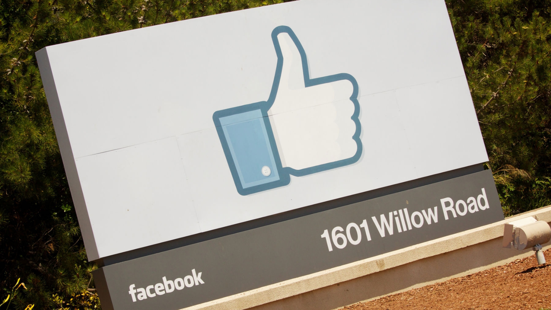 Startups begrüßen Facebooks jüngste Deals. Von den Investitionen in neue Technologien profitieren auch andere Anbieter. Startups begrüßen Facebooks jüngste Deals. Von den Investitionen in neue Technologien profitieren auch andere Anbieter.