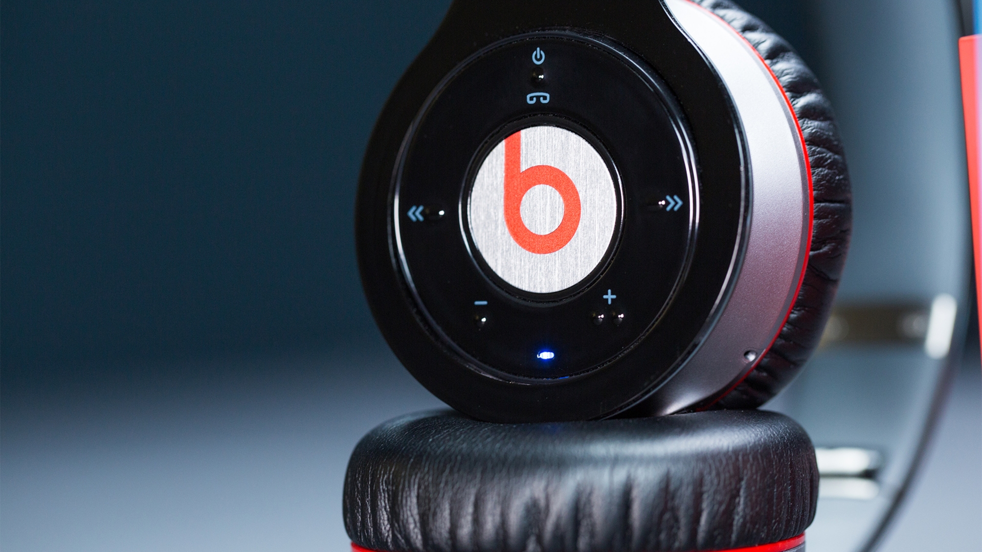 Beats by Dr.Dre - Wireless Beats by Dr.Dre - Wireless