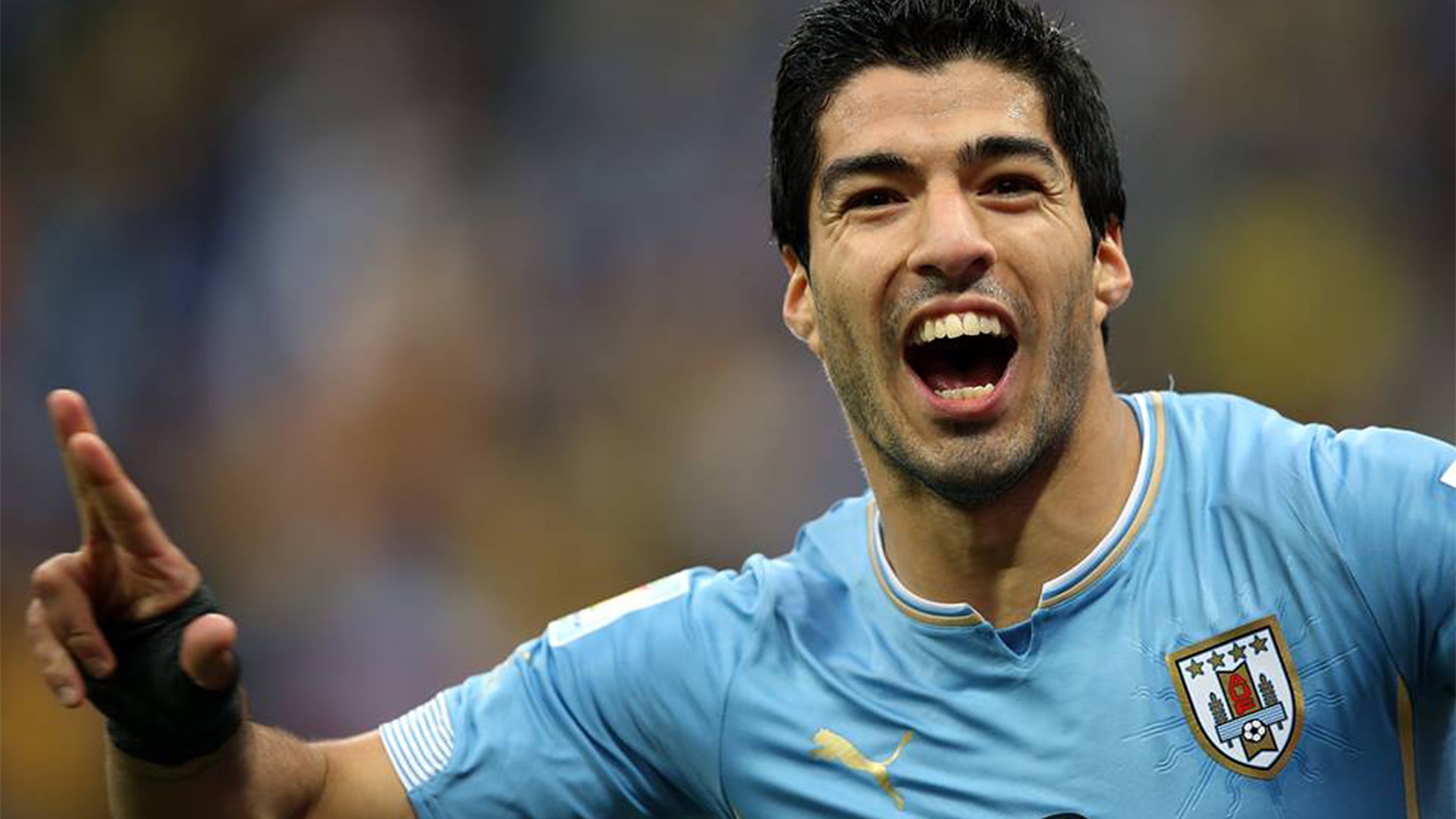 Luis Suarez muss mit Uruguay gewinnen um ins Achtelfinale einzuziehen, andernfalls kommt Italien weiter. Luis Suarez muss mit Uruguay gewinnen um ins Achtelfinale einzuziehen, andernfalls kommt Italien weiter.