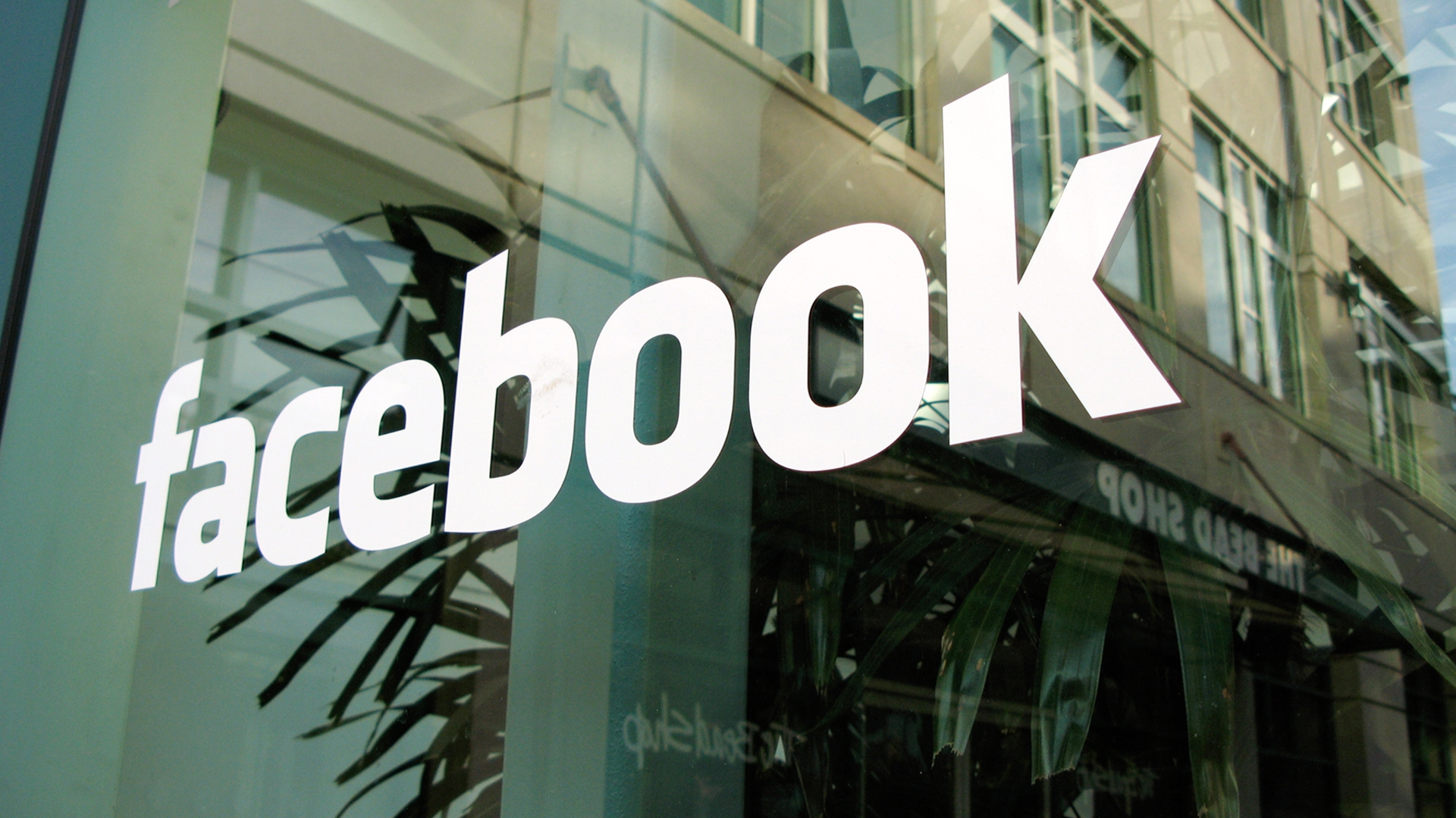 Facebook ändert zum Monatsende seine Allgemeinen Geschäftsbedingungen Facebook ändert zum Monatsende seine Allgemeinen Geschäftsbedingungen