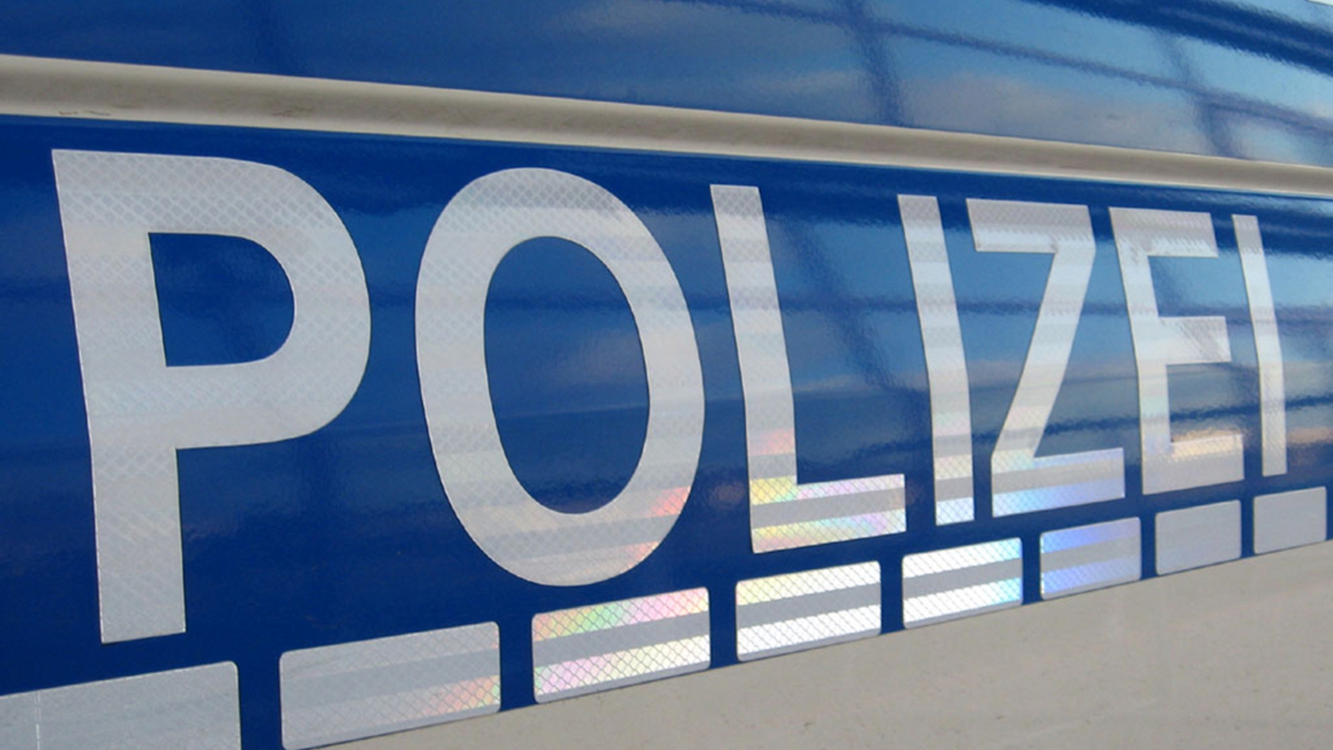 Die Polizei, dein Freund un Twitterer