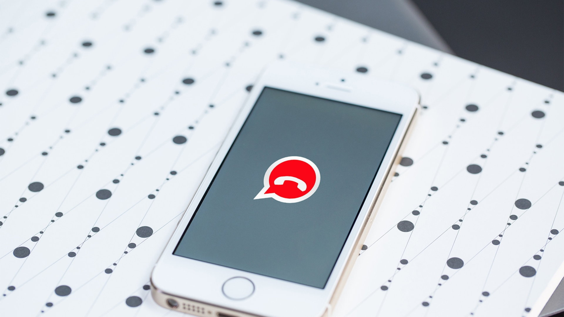 WhatsApp funktioniert derzeit unter iOS 8 nahezu gar nicht WhatsApp funktioniert derzeit unter iOS 8 nahezu gar nicht