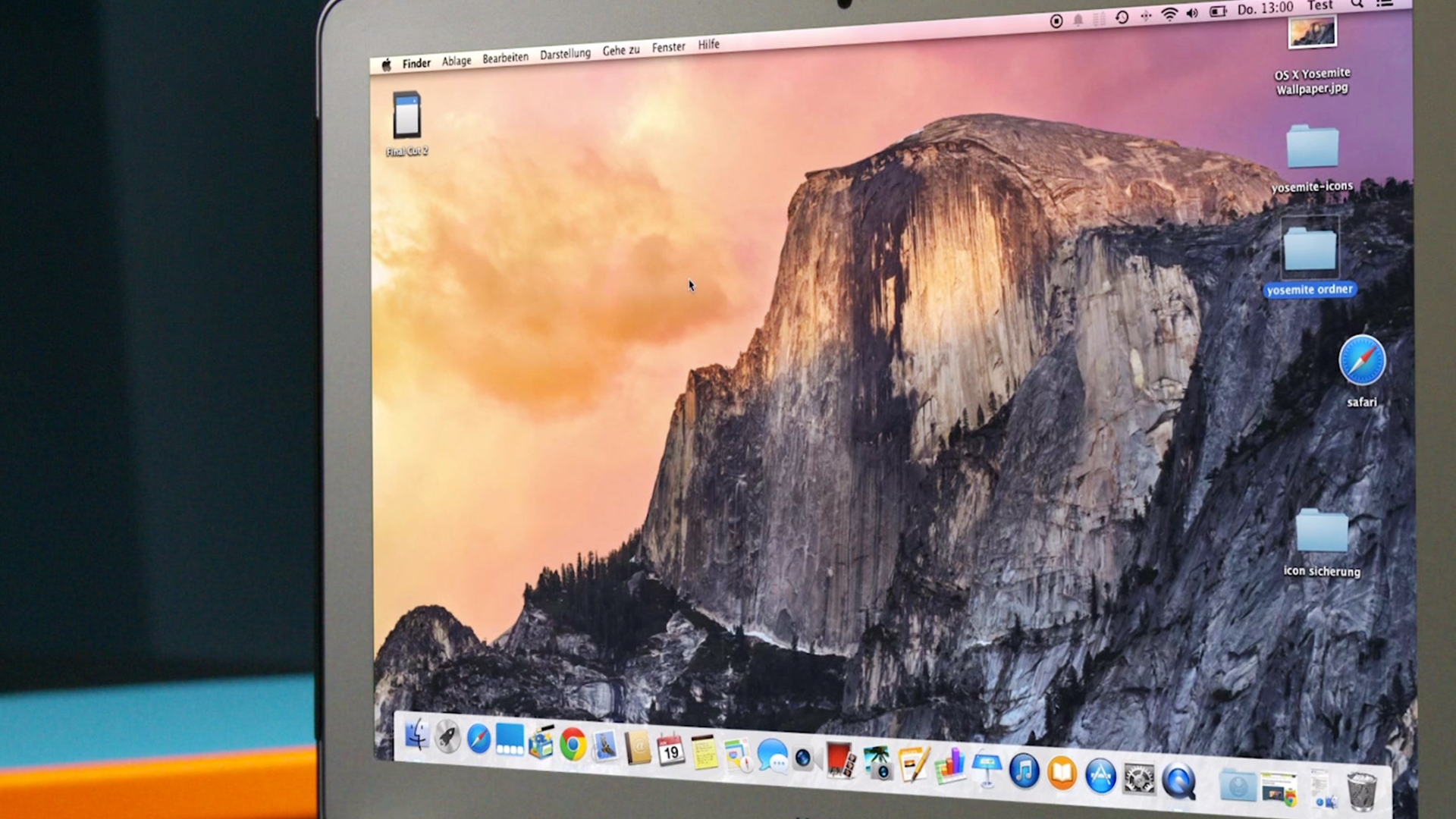 Das ist nicht OS X Yosemite, sondern OS X Mavericks in einem neuen Gewand.