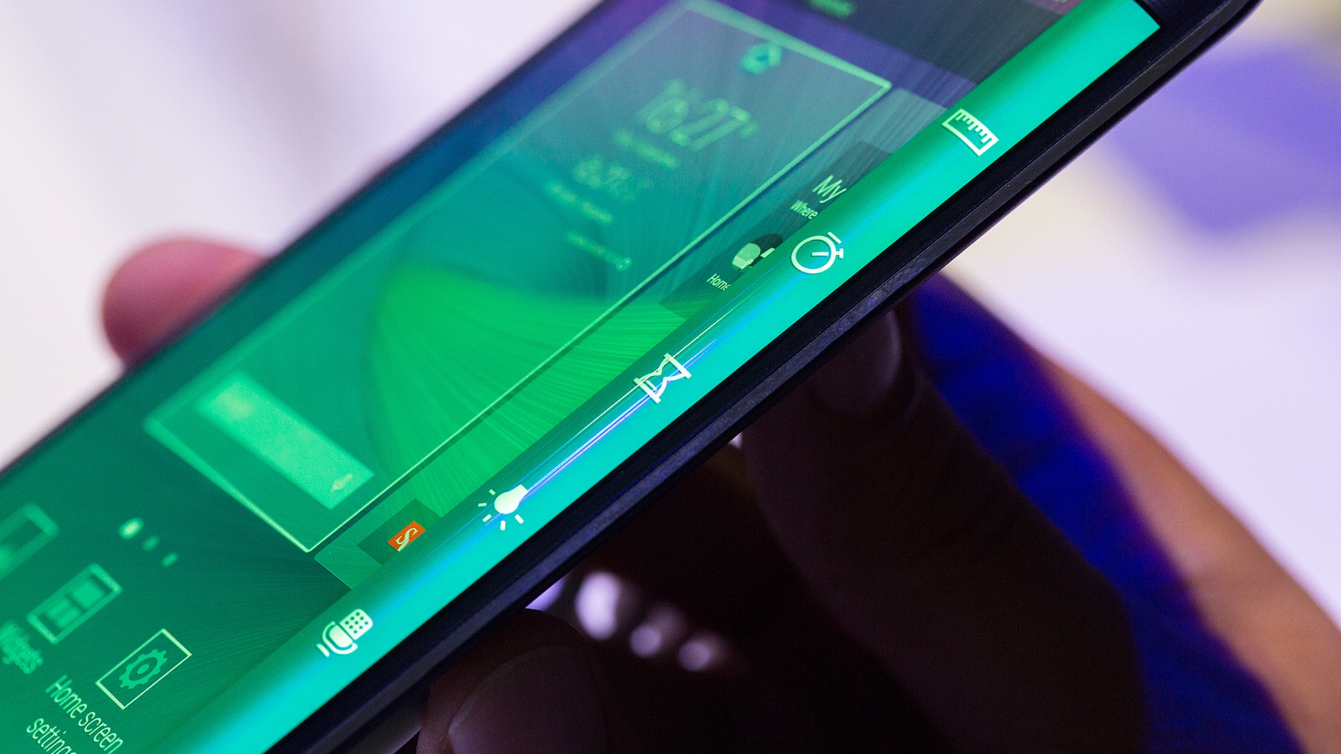 Tolles Designelement: das Samsung Galaxy Note Edge