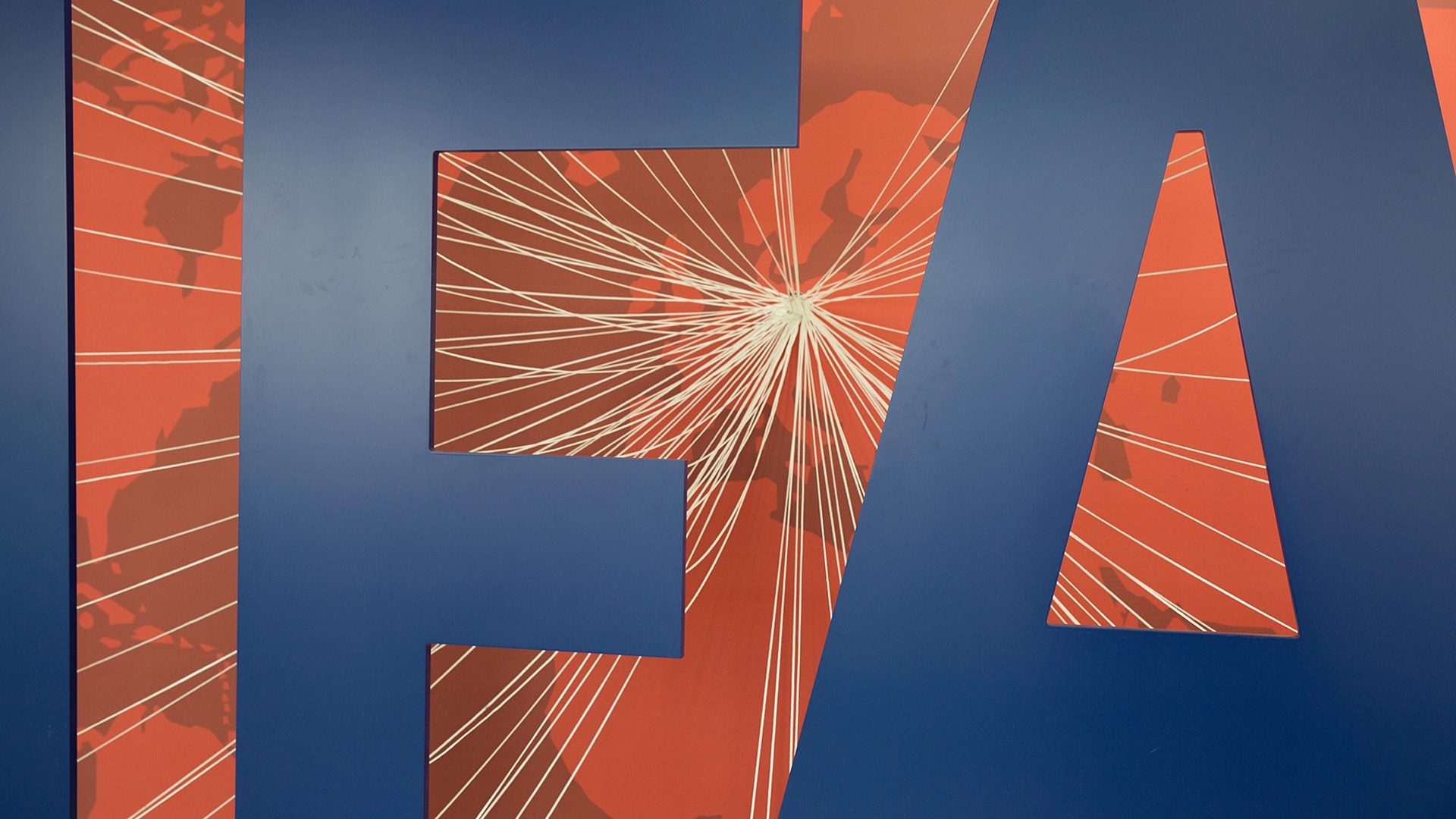 IFA 2014: CURVED ist für Euch in Berlin vor Ort. IFA 2014: CURVED ist für Euch in Berlin vor Ort.