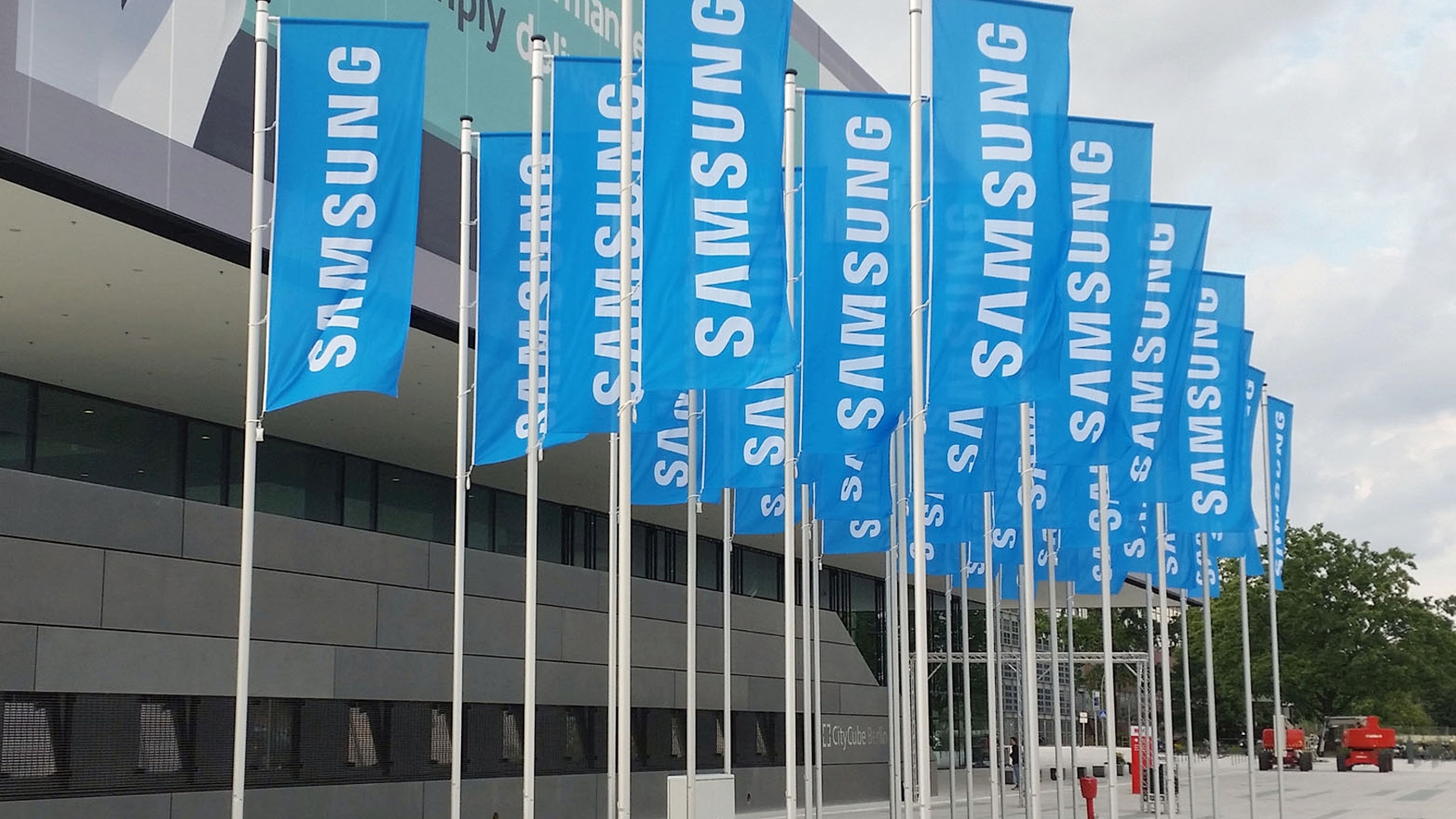 Samsung zeigt schon vor der Messe Flagge. Samsung zeigt schon vor der Messe Flagge.