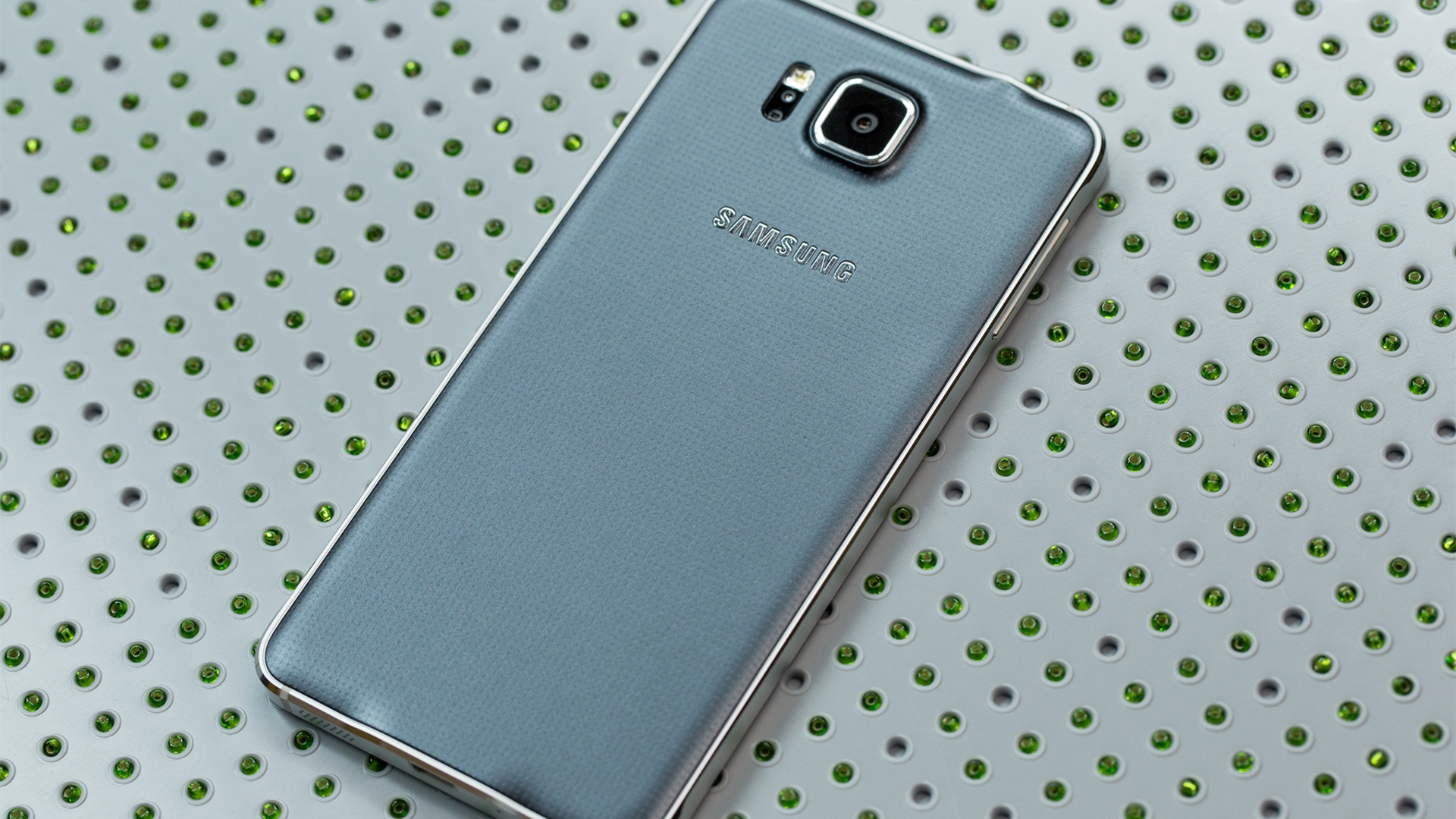 Samsung Galaxy Alpha Samsung Galaxy Alpha
