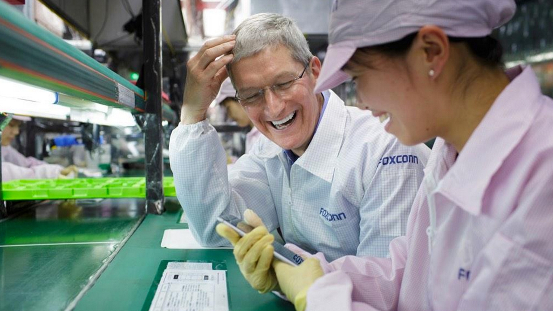 Tim Cook Foxconn Tim Cook Foxconn