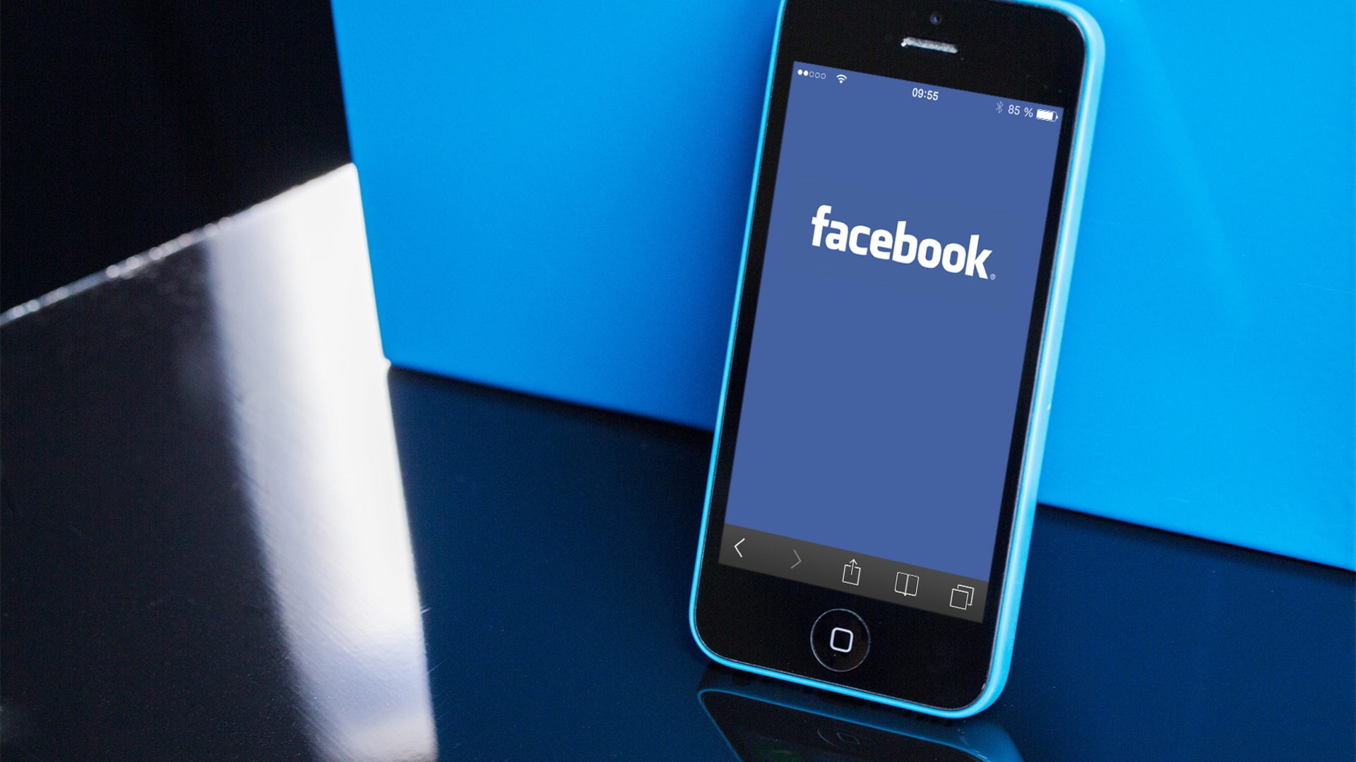 Facebook Facebook