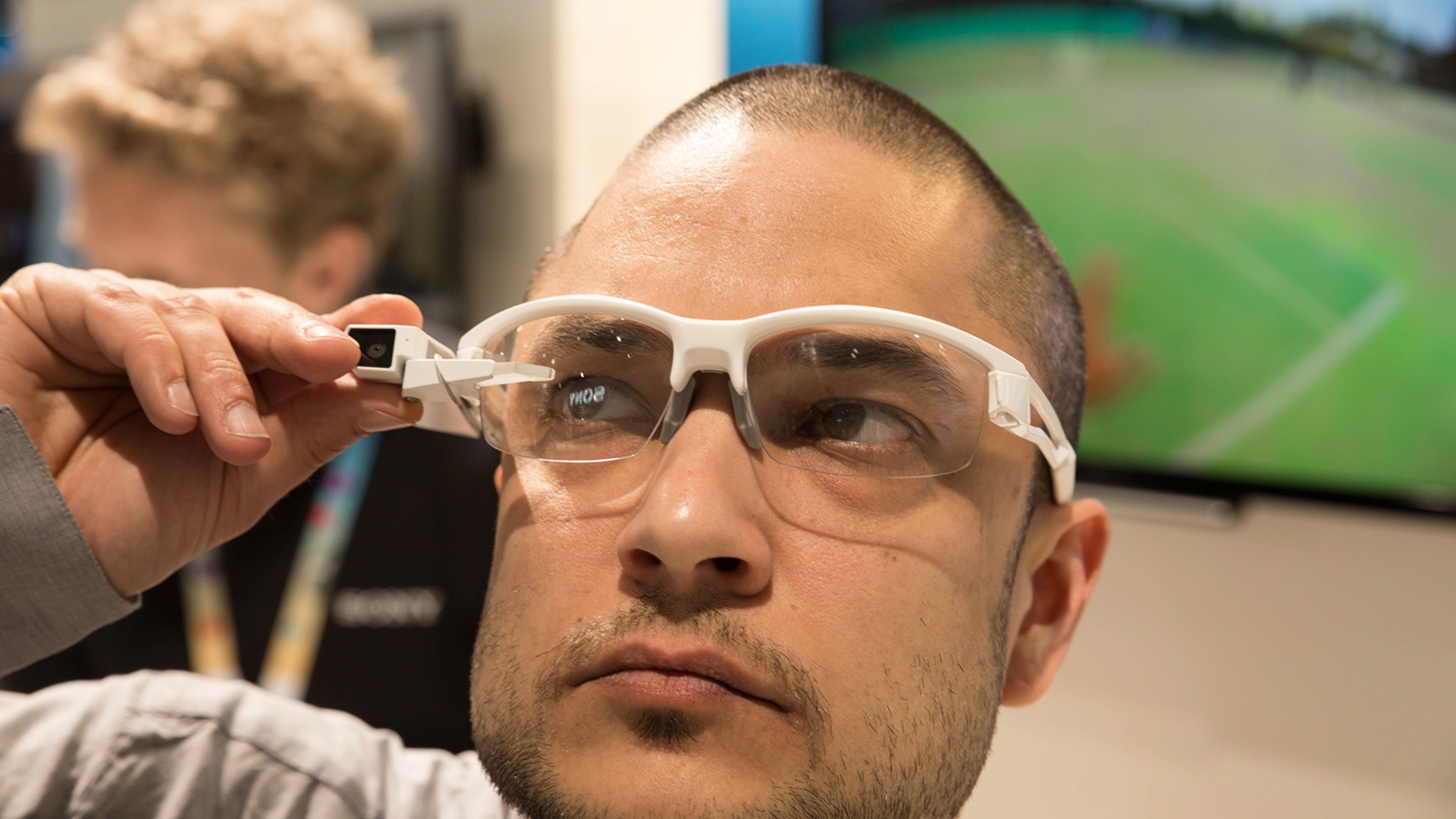 Sony zeigte auf dem MWC Prototypen der SmartEyeglass