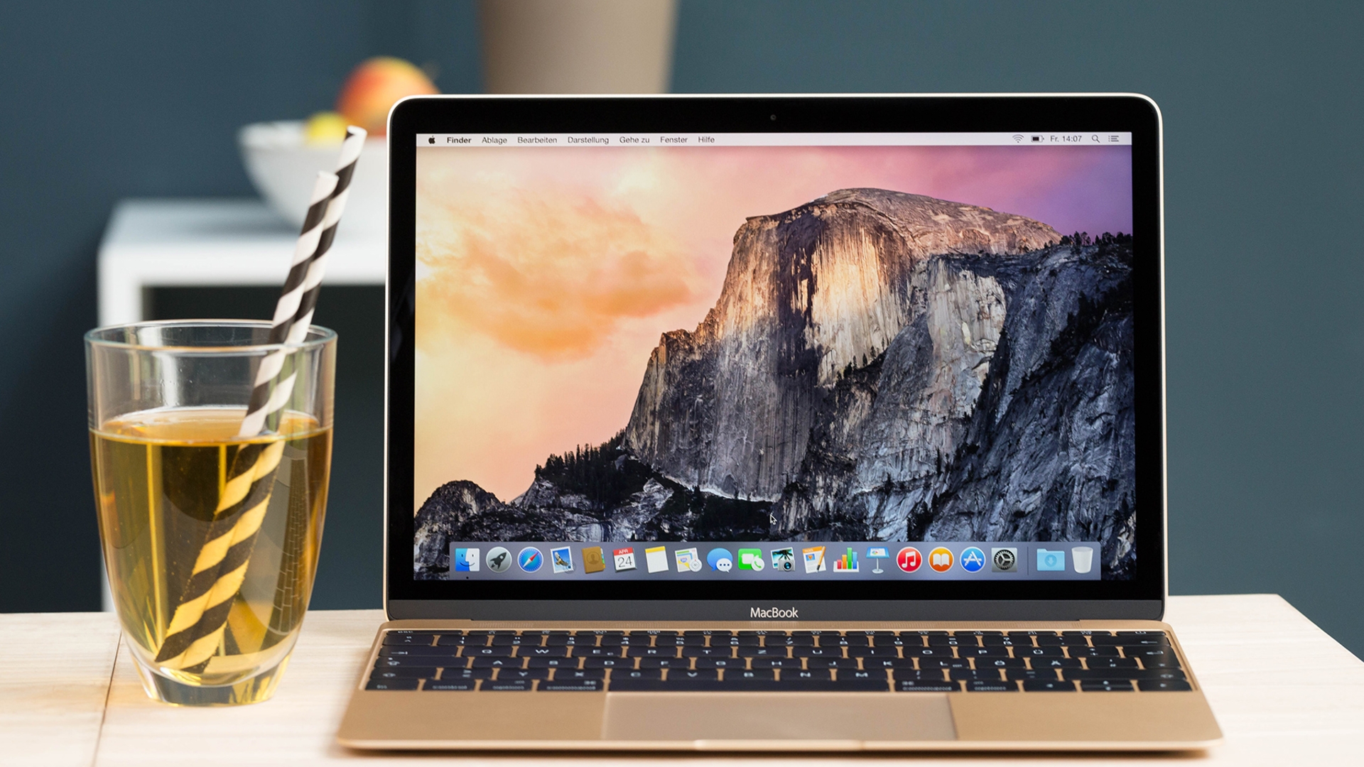 Apple MacBook 12" Apple MacBook 12"