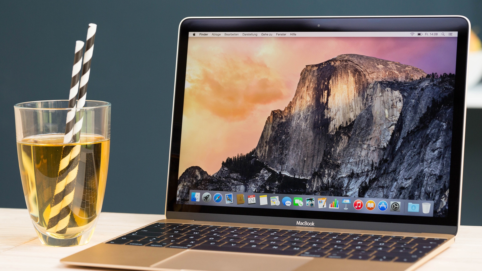 Apple MacBook: 12 Zoll im goldfarbenen Alukleid Apple MacBook: 12 Zoll im goldfarbenen Alukleid