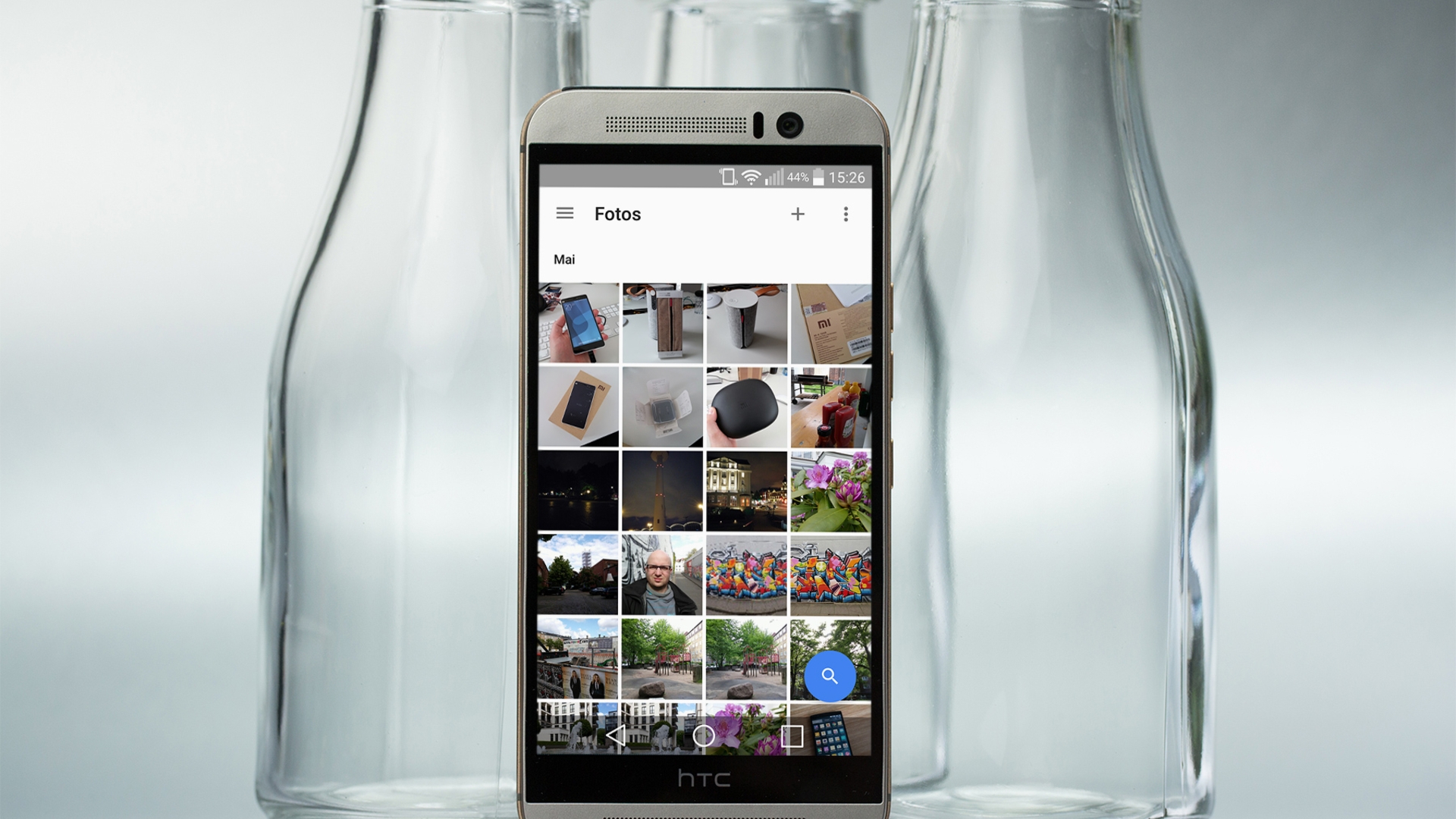Google Fotos auf einem HTC-Smartphone