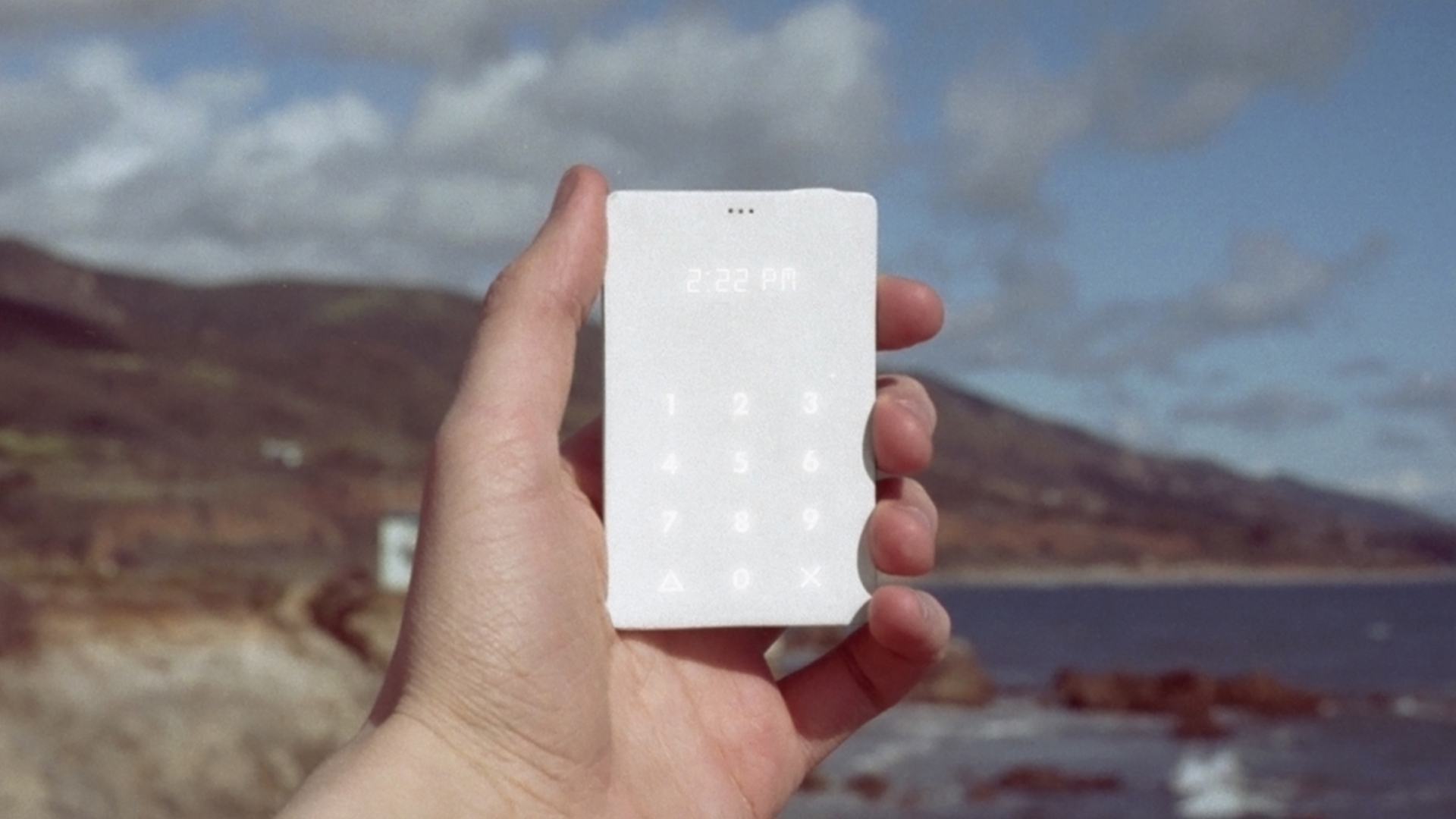 The Light Phone: Anrufen und angerufen werden - 20 Tage lang. The Light Phone: Anrufen und angerufen werden - 20 Tage lang.