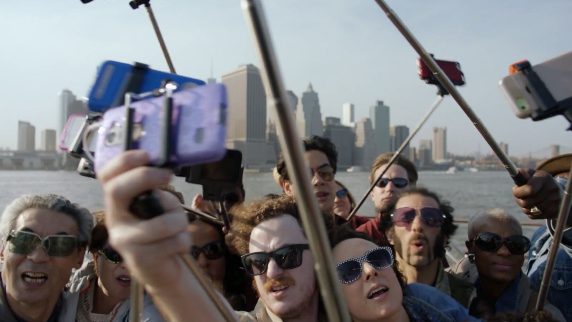 Samsung Galaxy S6 & S6 edge: Selfie-Stick Werbespot Samsung Galaxy S6 & S6 edge: Selfie-Stick Werbespot