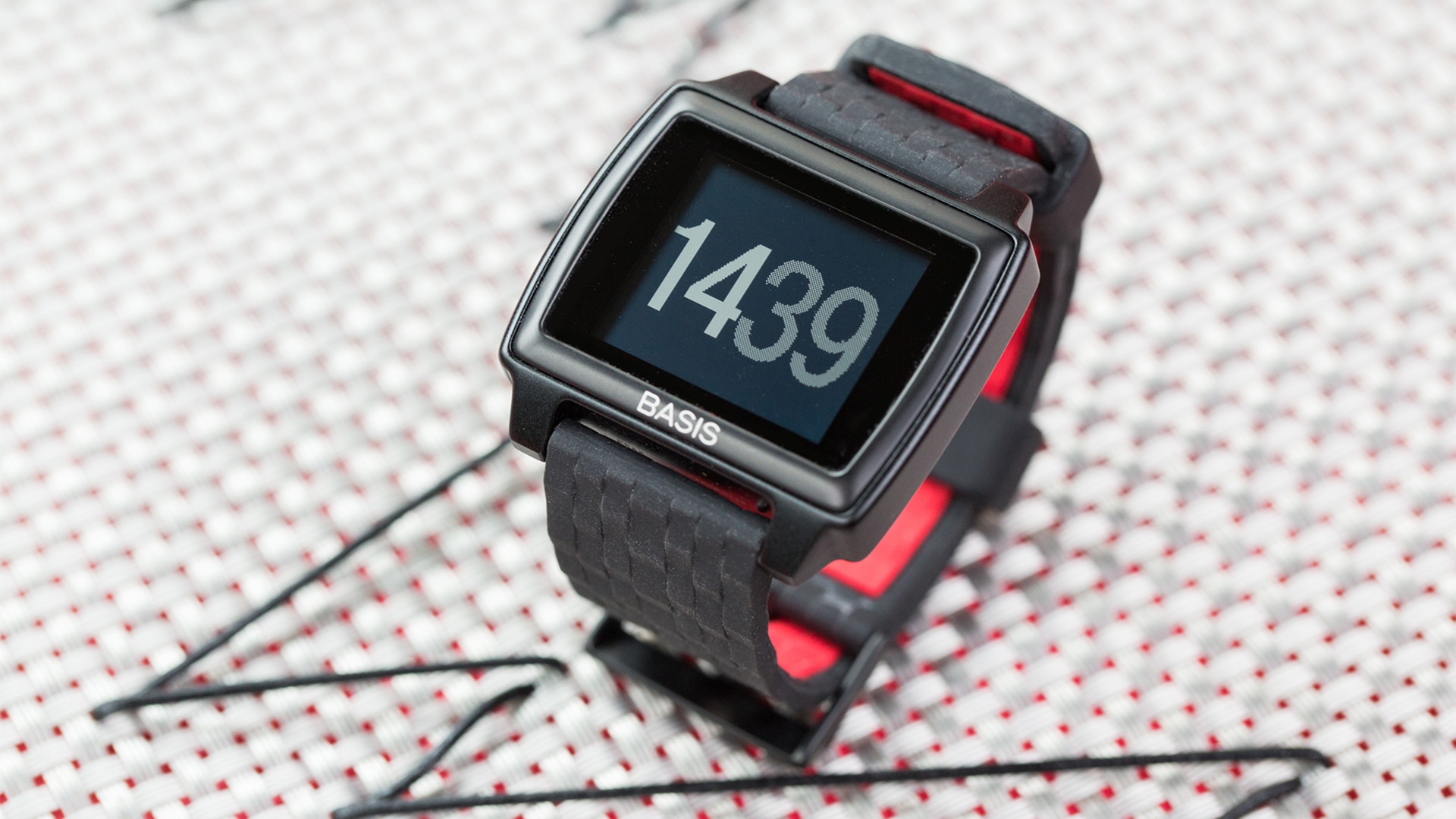 Basis Peak: Fitnesstracker mit Smartwatch-Ambitionen.