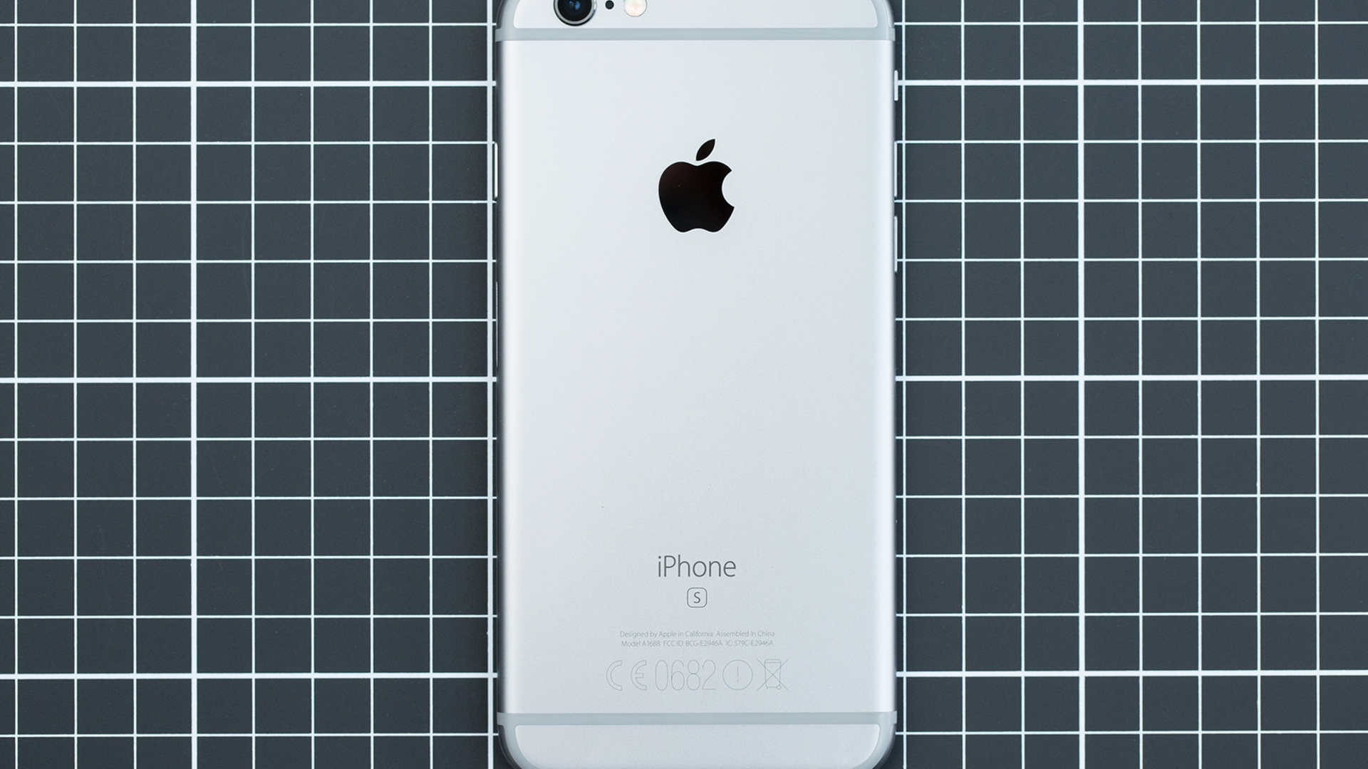 Apple iPhone 6s Apple iPhone 6s