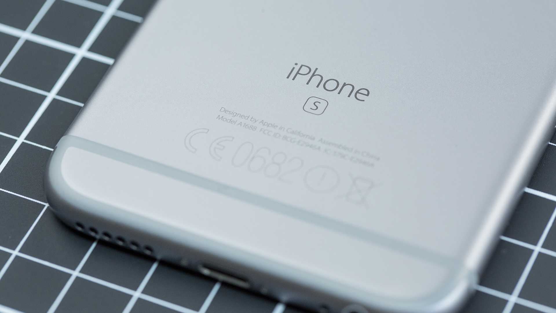 Apple iPhone 6s Apple iPhone 6s