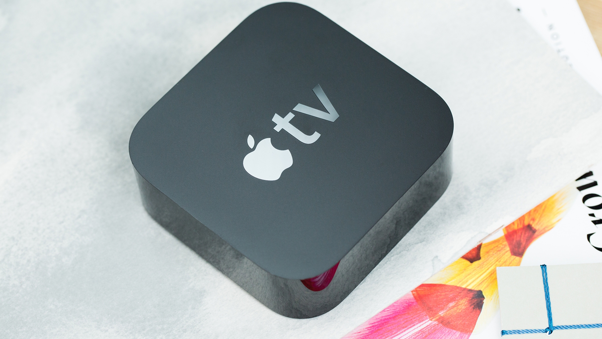 Apple TV (4. Generation) Apple TV (4. Generation)