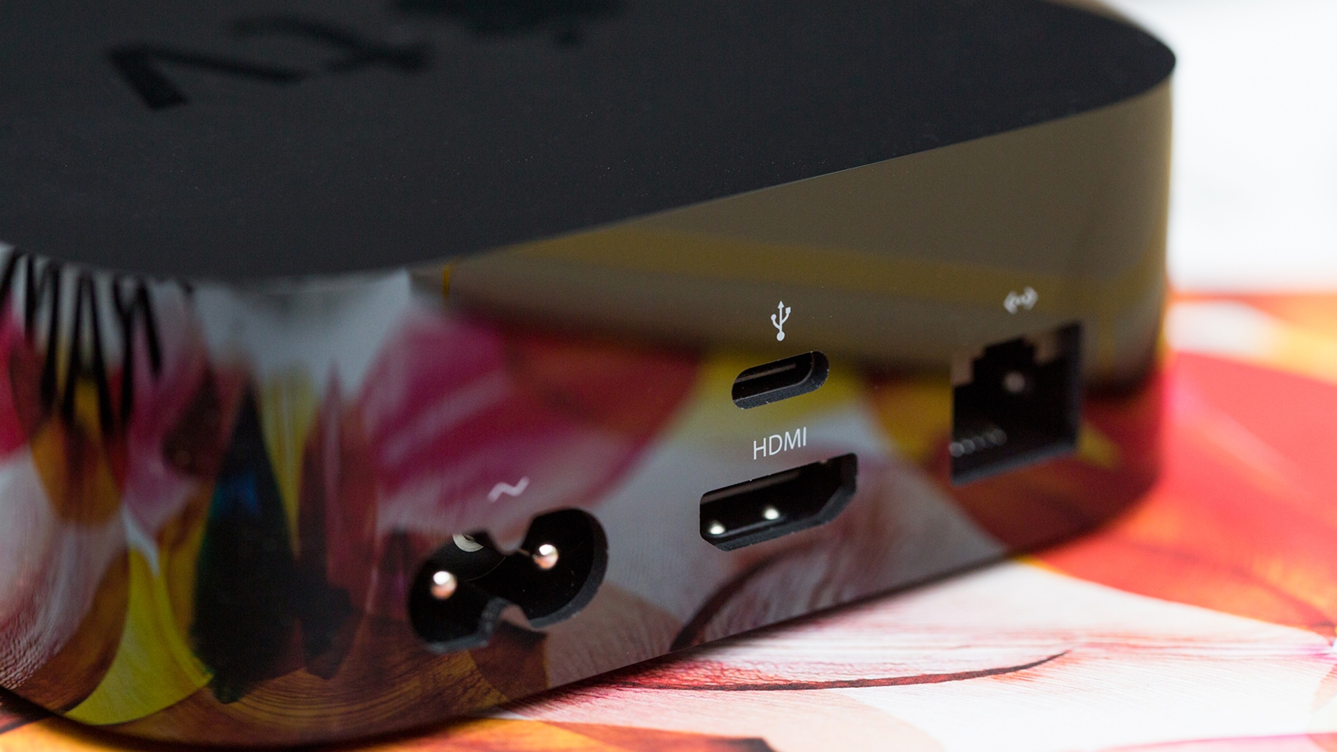 Apple TV (4. Generation) Apple TV (4. Generation)