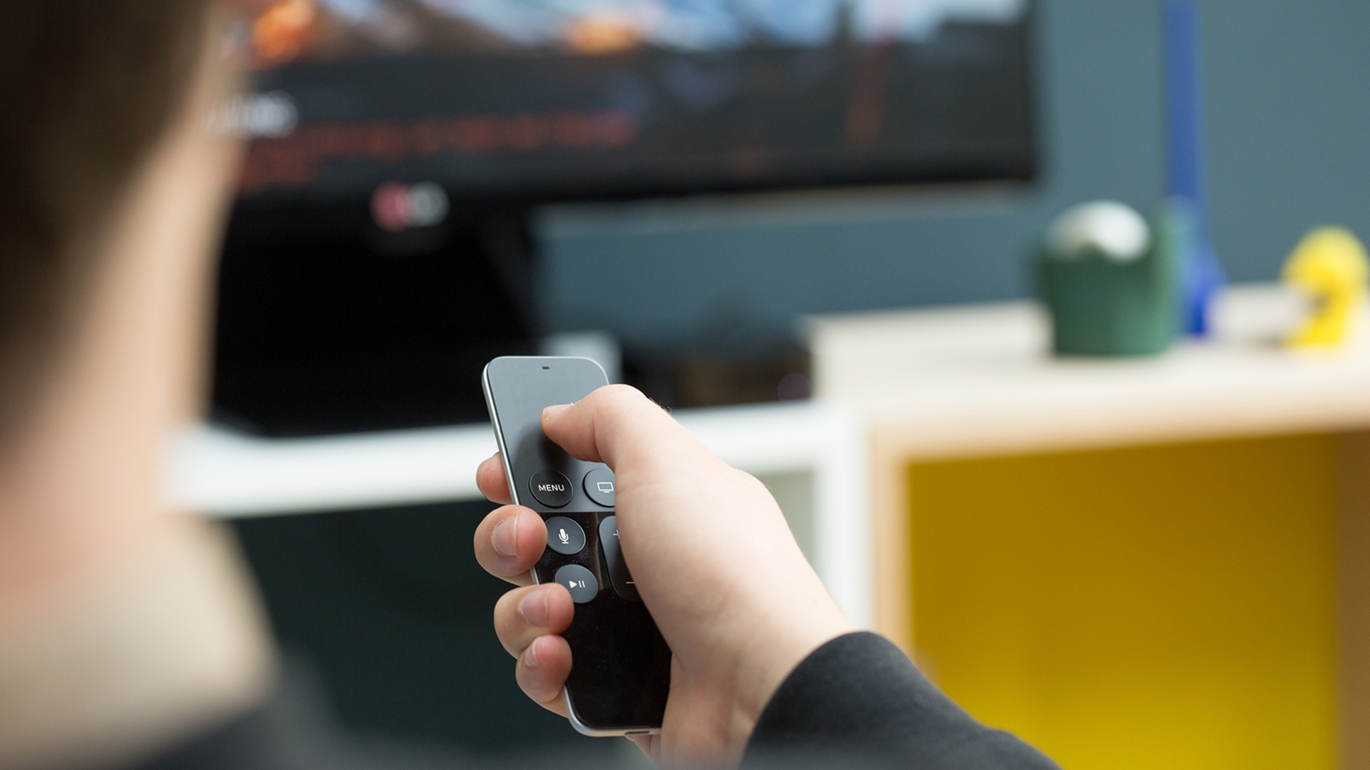 Apple TV (4. Generation) Apple TV (4. Generation)