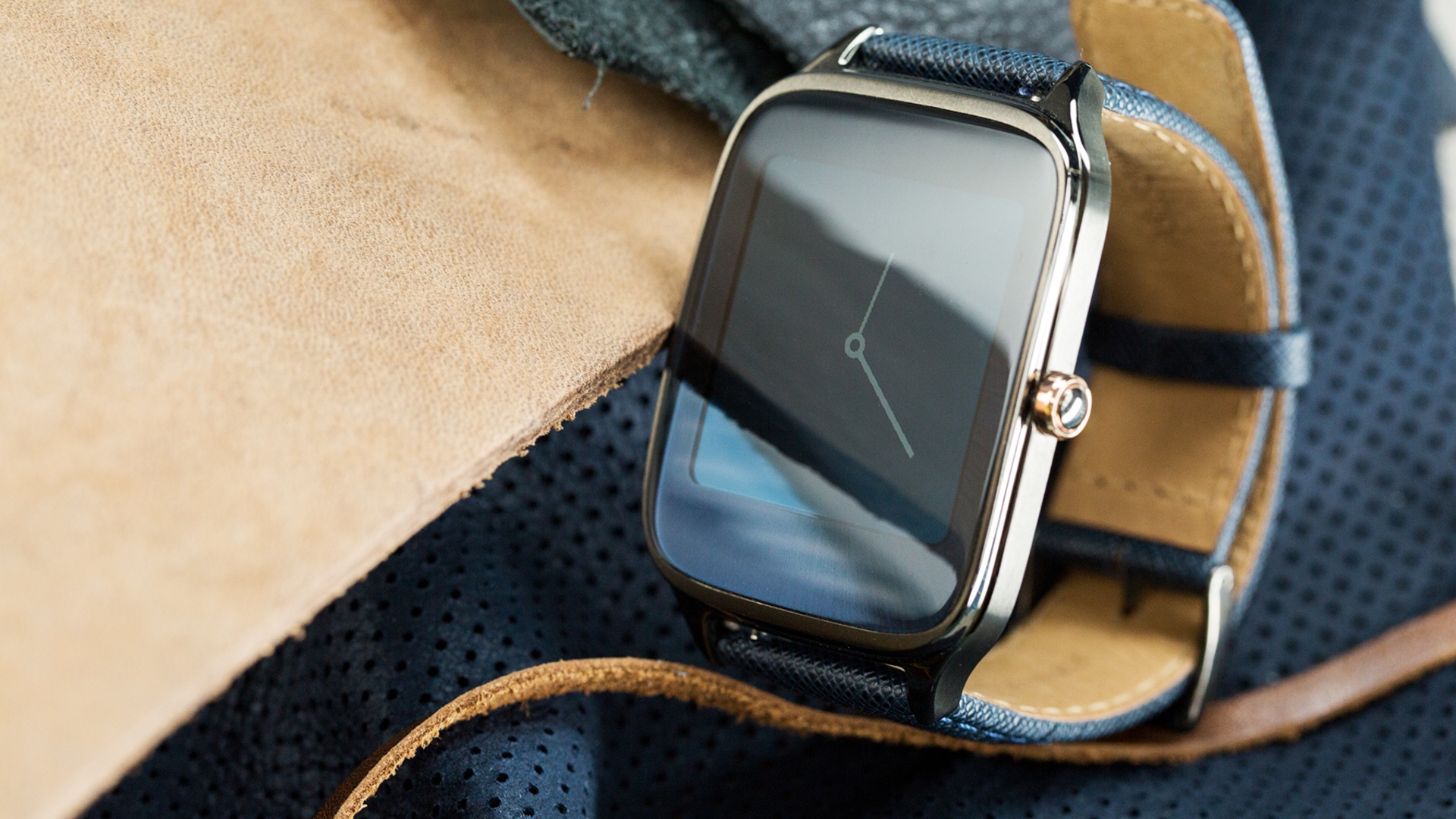 Asus ZenWatch 2: Smartwatch mit Android Wear.