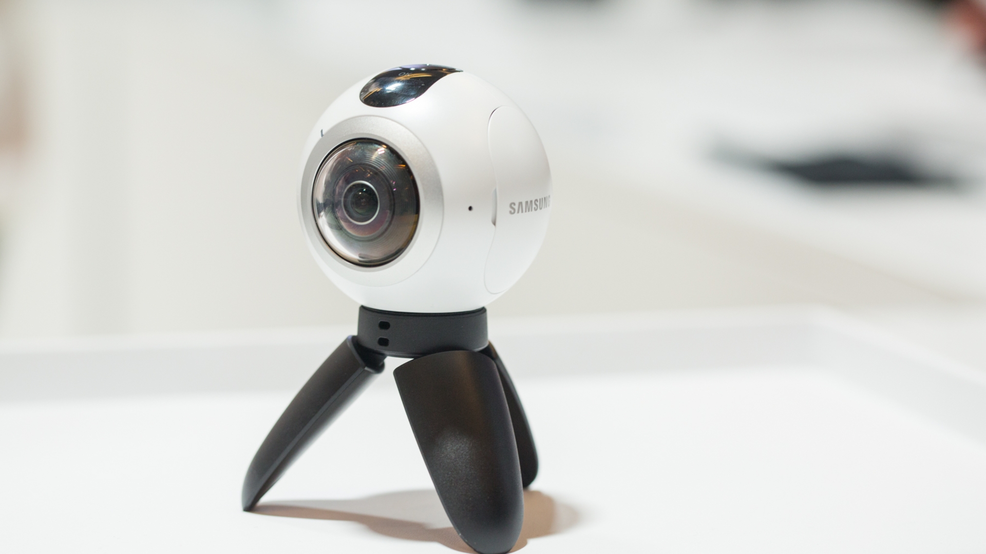 Samsung Gear 360 Samsung Gear 360
