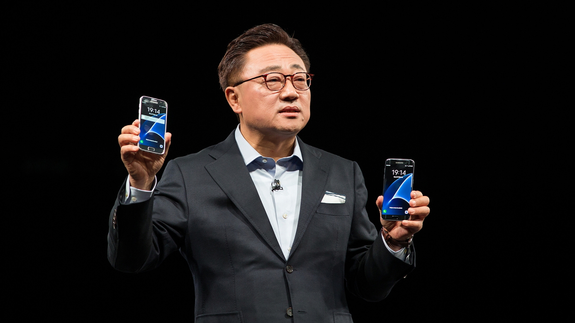 Samsung Galaxy S7 Edge unpacked Samsung Galaxy S7 Edge unpacked