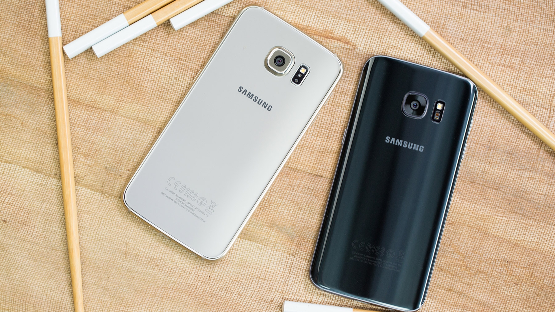 Samsung Galaxy S7 vs. Samsung Galaxy S6 Samsung Galaxy S7 vs. Samsung Galaxy S6