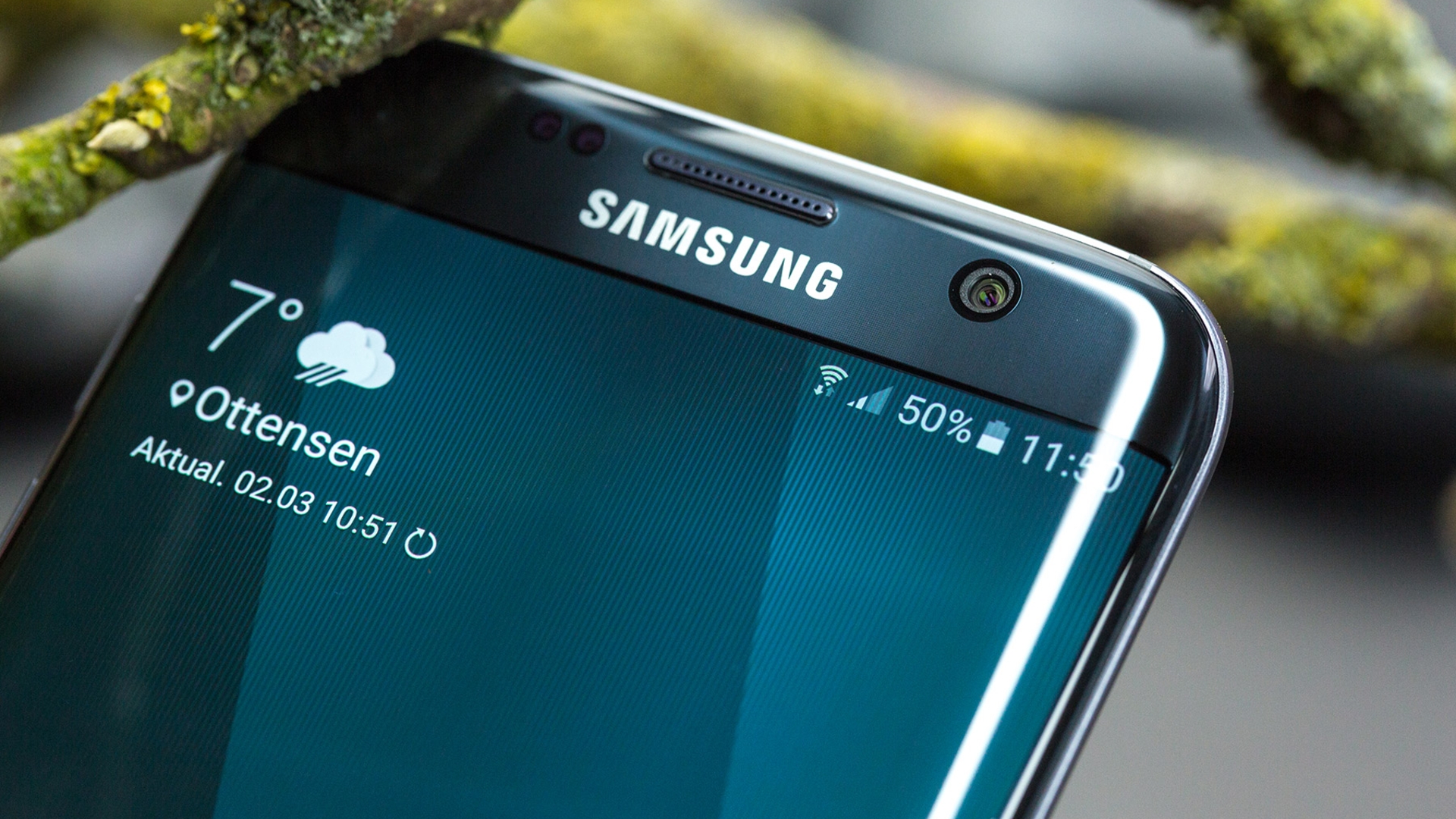 Samsung Galaxy S7 edge Samsung Galaxy S7 edge