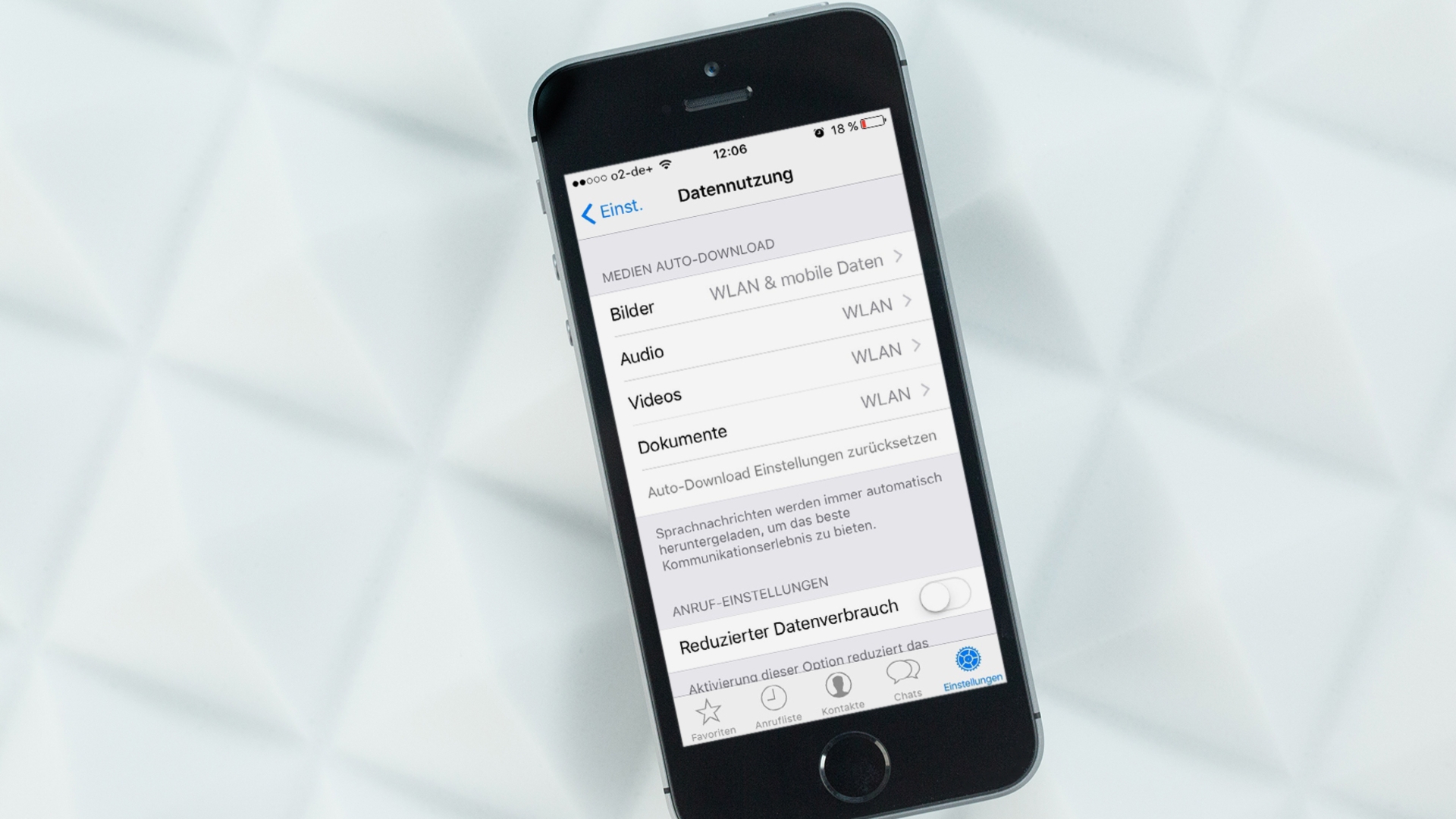 WhatsApp iPhone SE WhatsApp iPhone SE