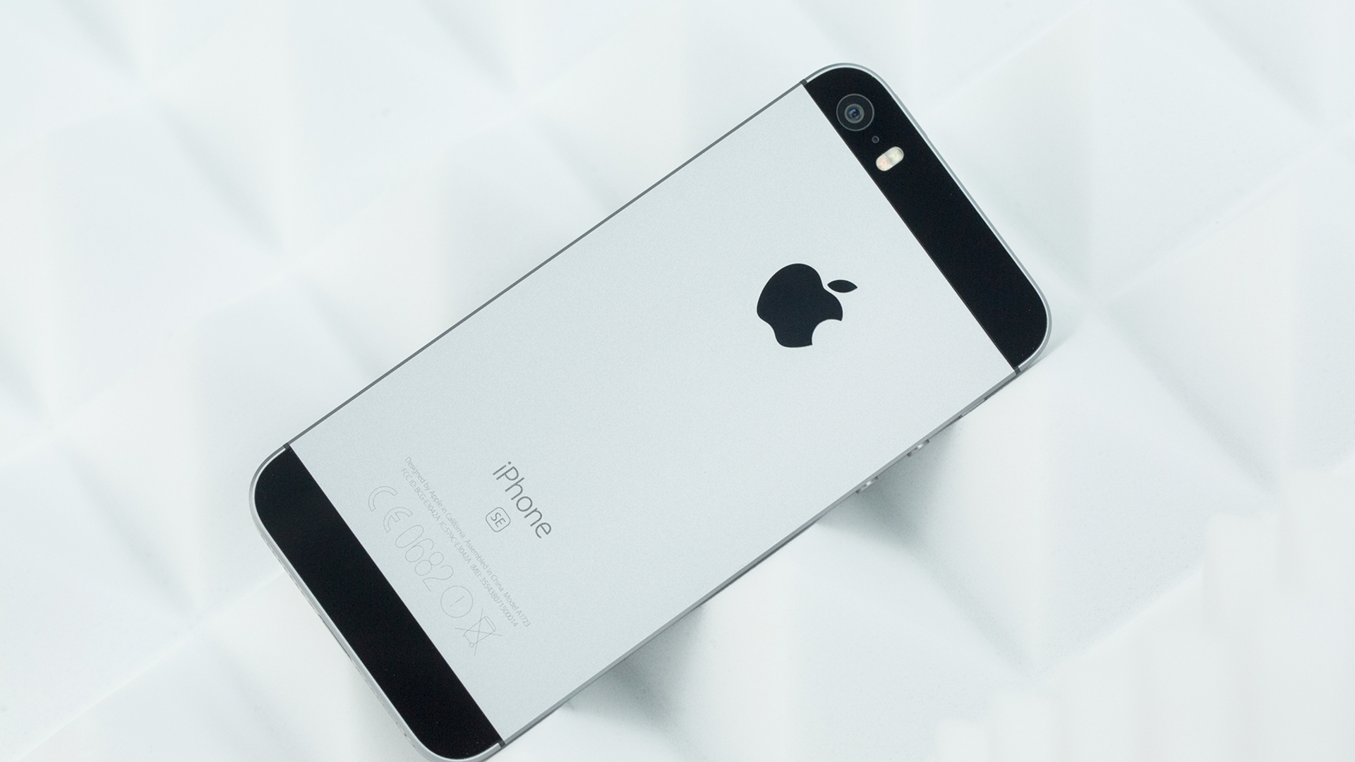 iPhone SE iPhone SE