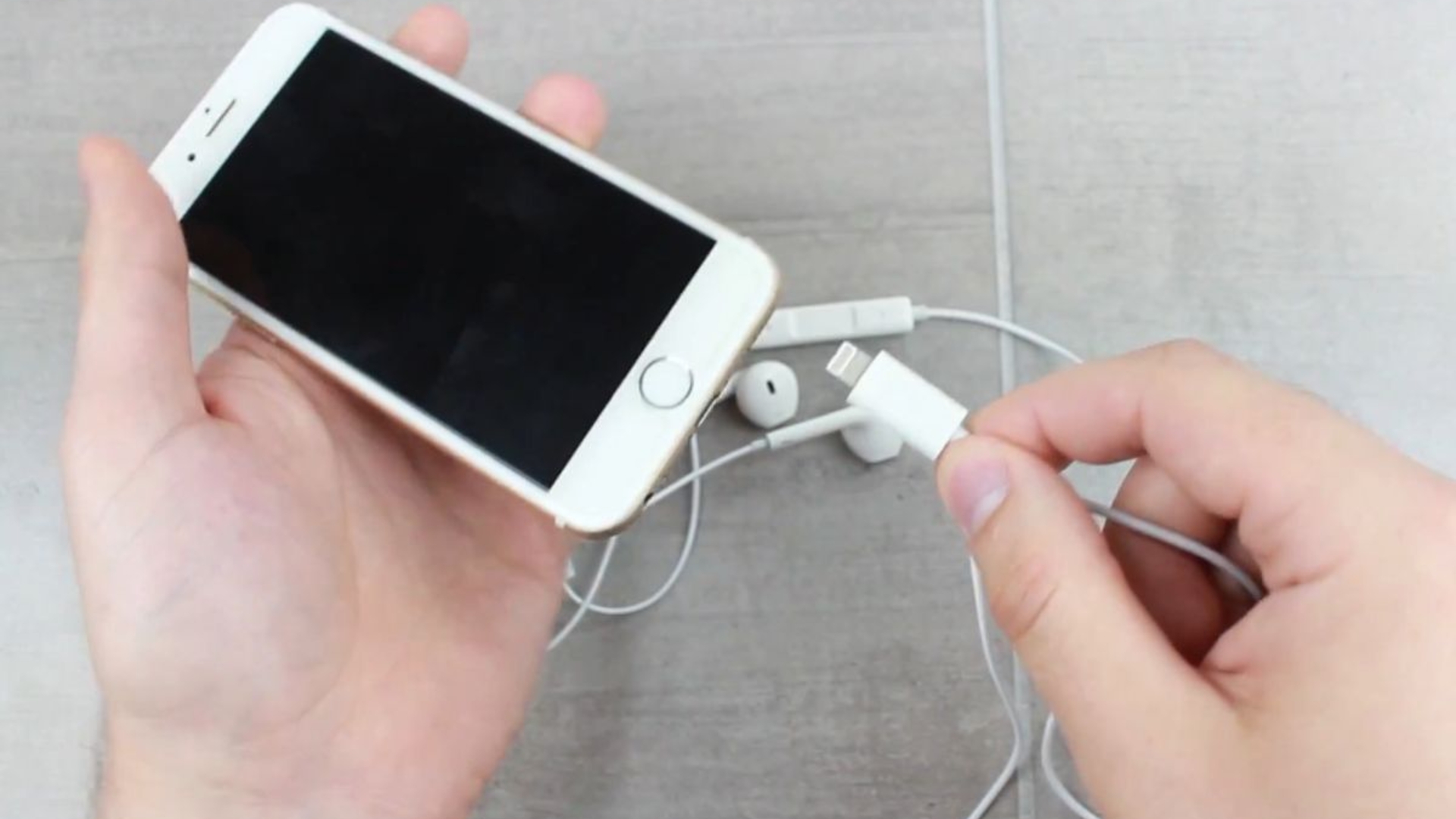 Lightning EarPods