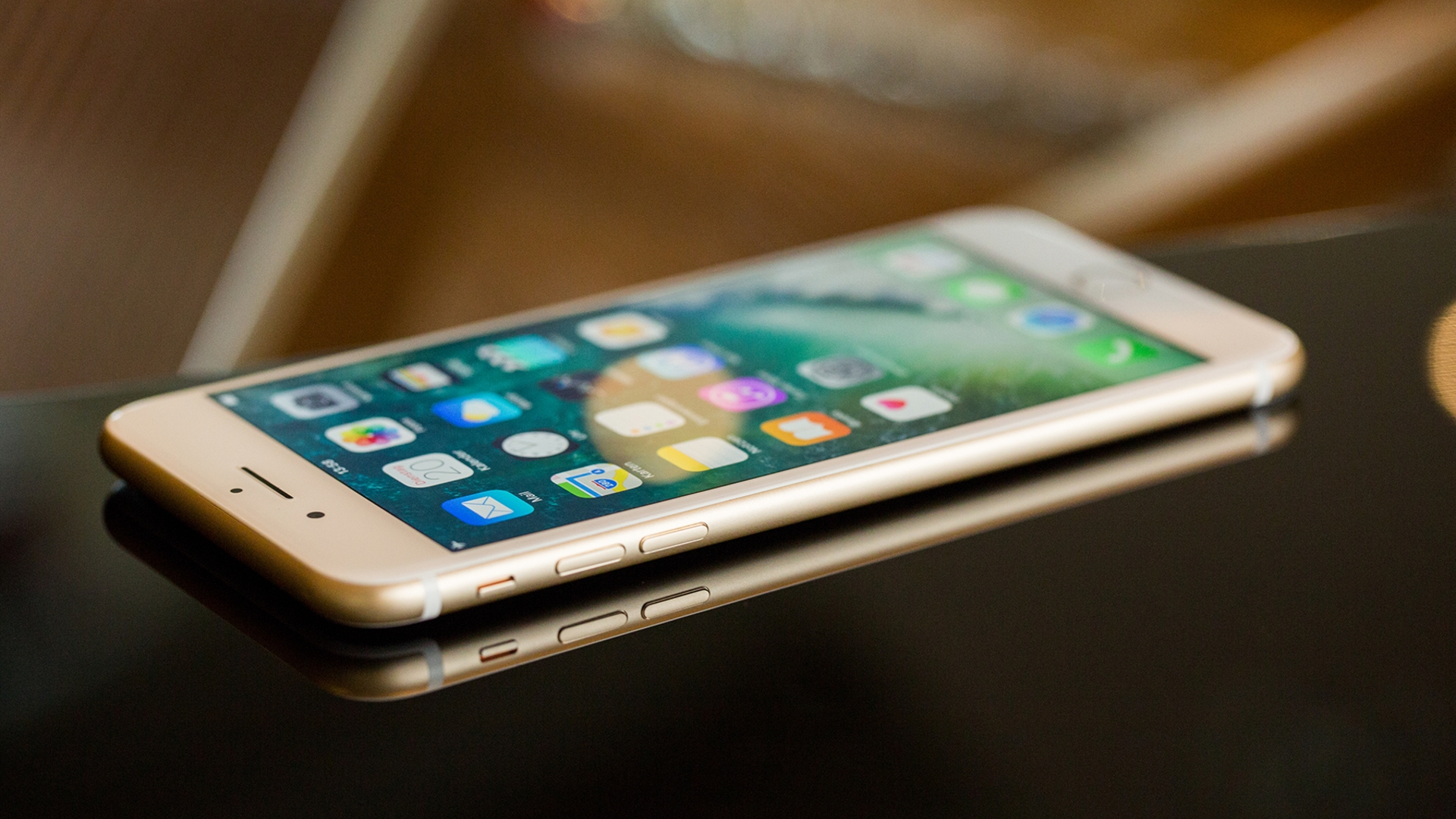 iPhone 7 Plus iPhone 7 Plus