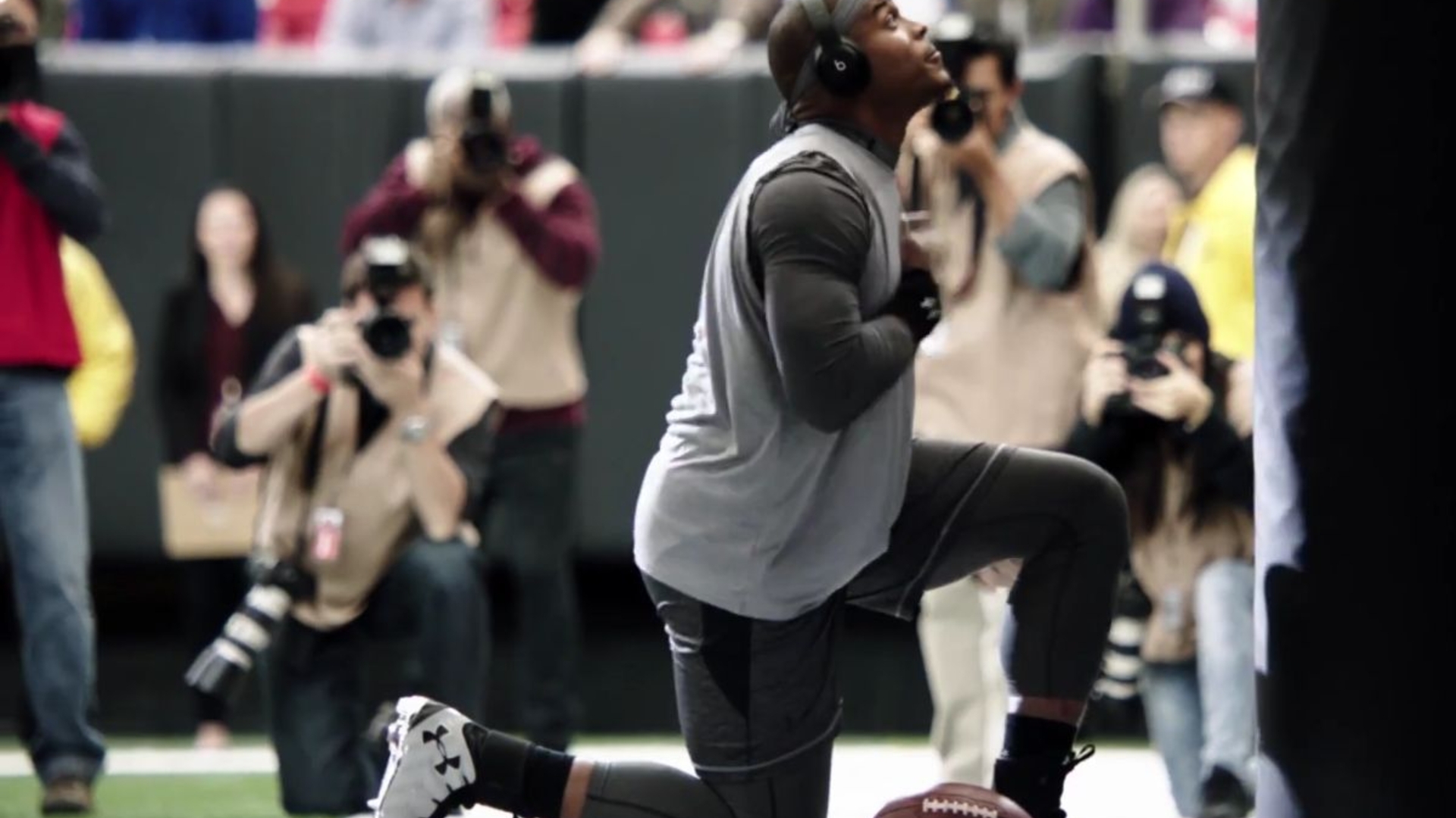 Beats by Dre BE HEARD Beats by Dre BE HEARD