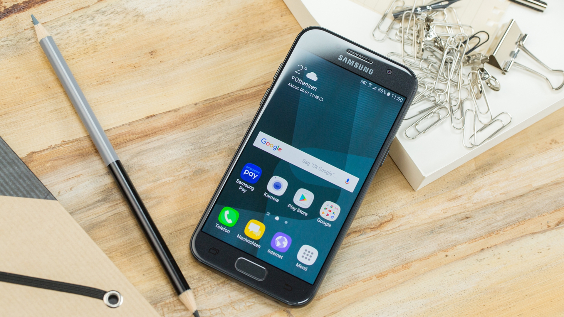 Samsung Galaxy A3 (2017) Samsung Galaxy A3 (2017)