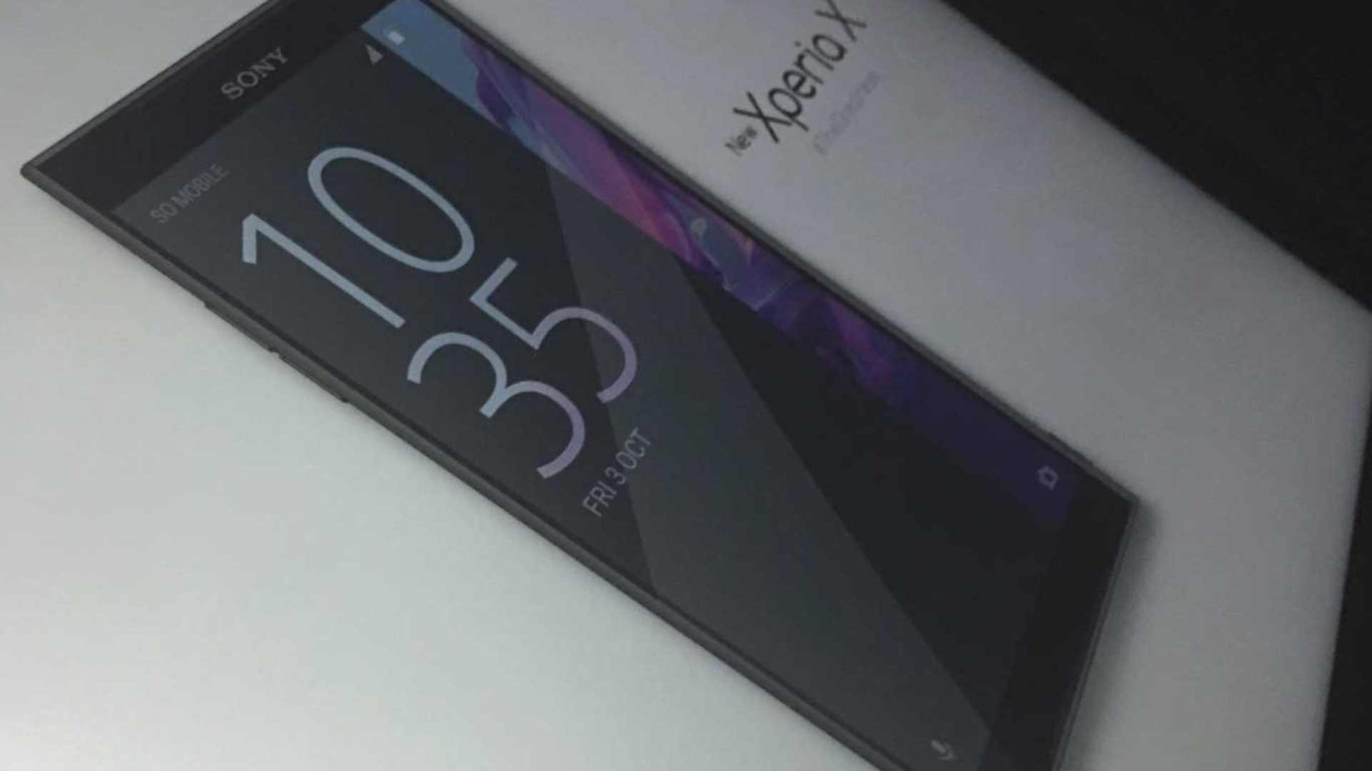 Dieses geleakte Presse-Bild soll das neue Sony Xperia X (2017) zeigen