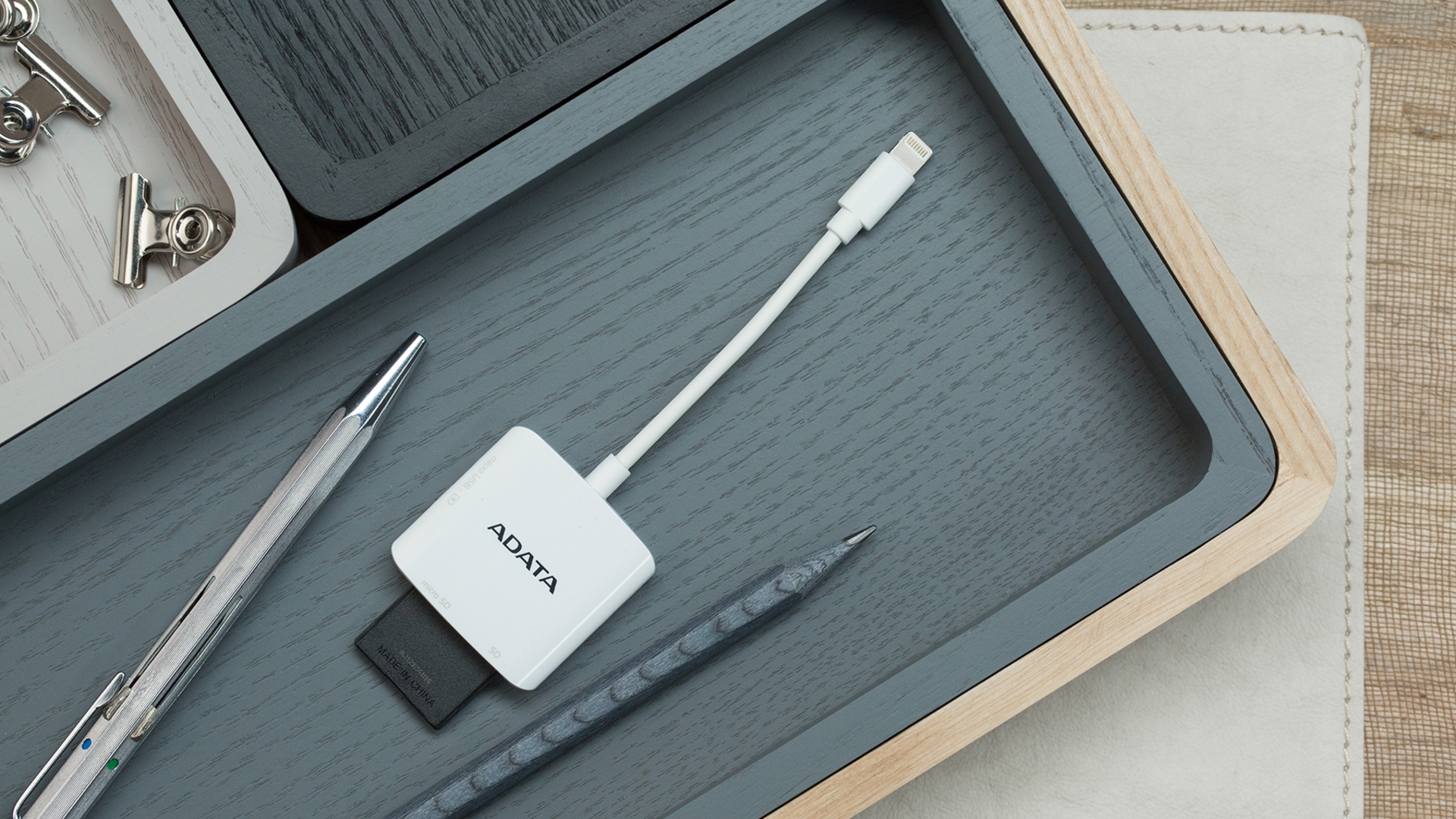 Adata AI910 Lightning Card Reader Plus Adata AI910 Lightning Card Reader Plus