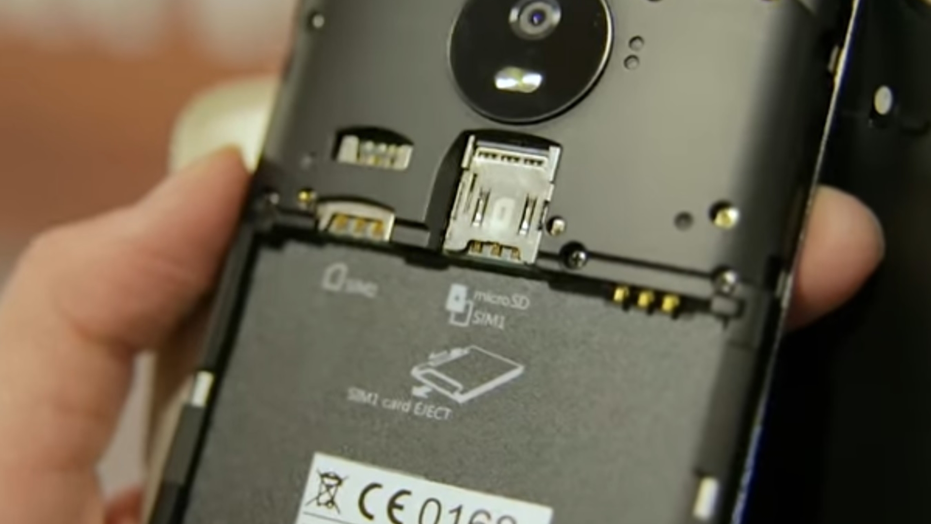 Moto G5 SIM YouTube Curved Moto G5 SIM YouTube Curved