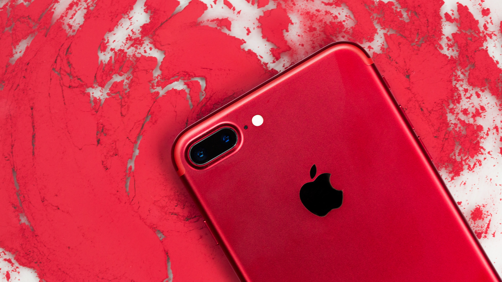 iPhone 7 Plus red