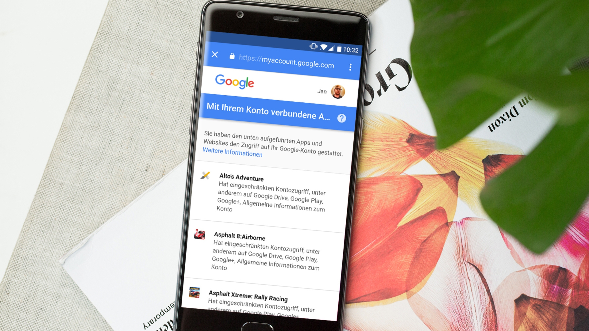 Die mit einem Google-Konto verbundenen Apps lassen sich auf auf dem Smartphone überprüfen. Die mit einem Google-Konto verbundenen Apps lassen sich auf auf dem Smartphone überprüfen.