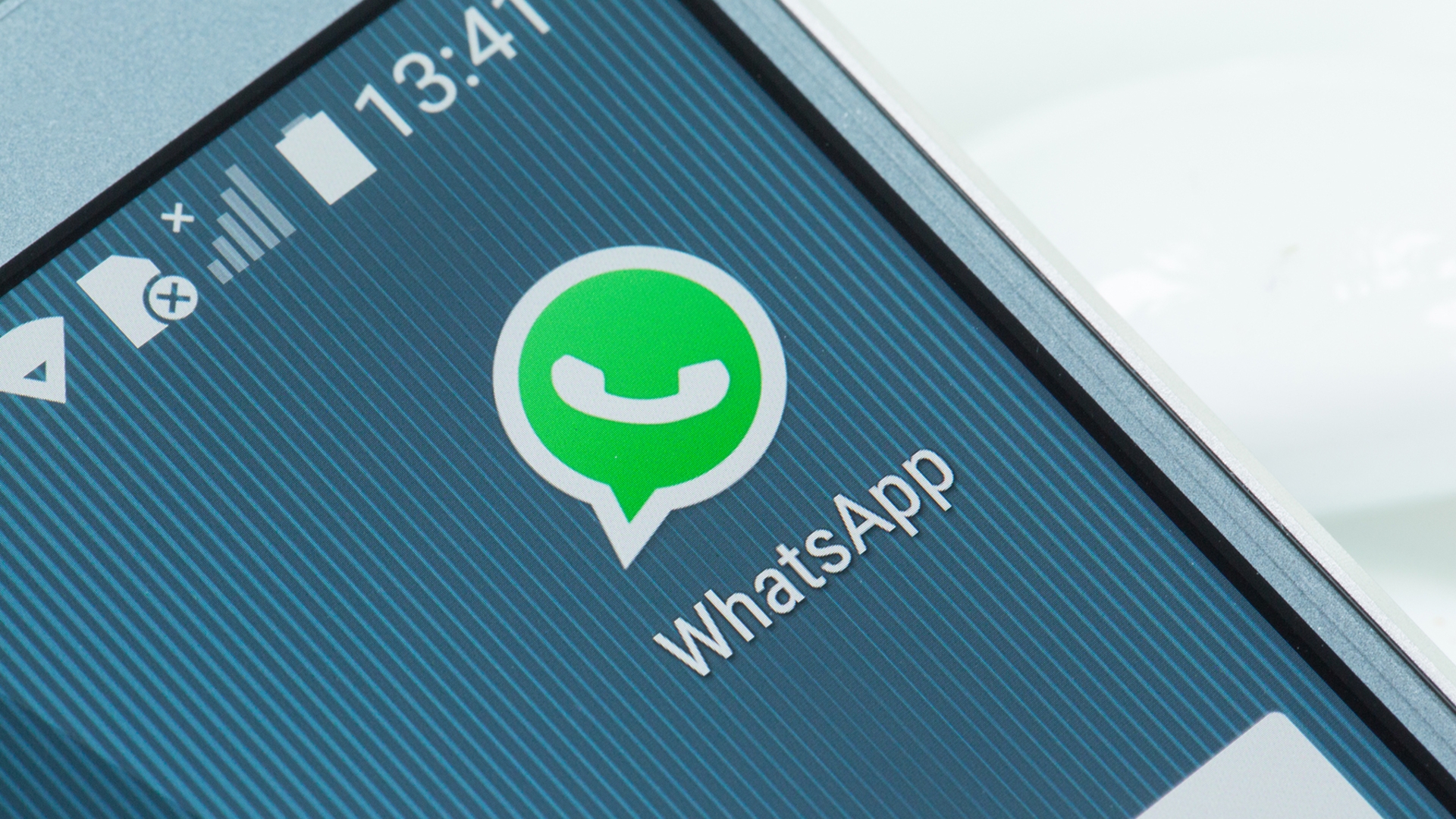 LG G6 WhatsApp-Logo auf Homescreen.