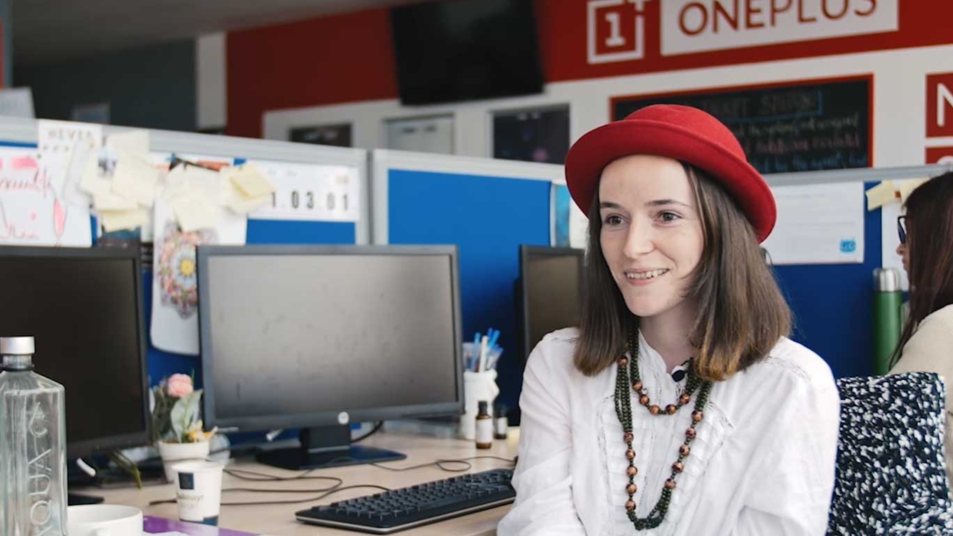 OnePlus zeigt in diesem Video die Menschen vom Kundenservice OnePlus zeigt in diesem Video die Menschen vom Kundenservice