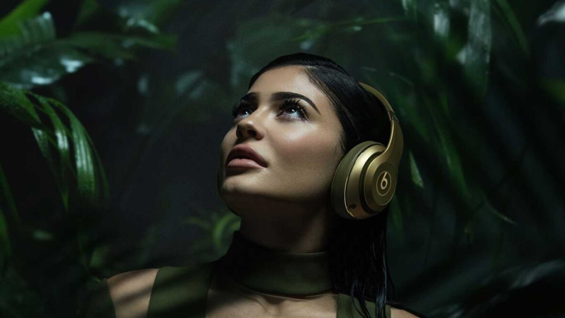 Das Gesicht der Kampagne von Beats und Balmain ist Kylie Jenner