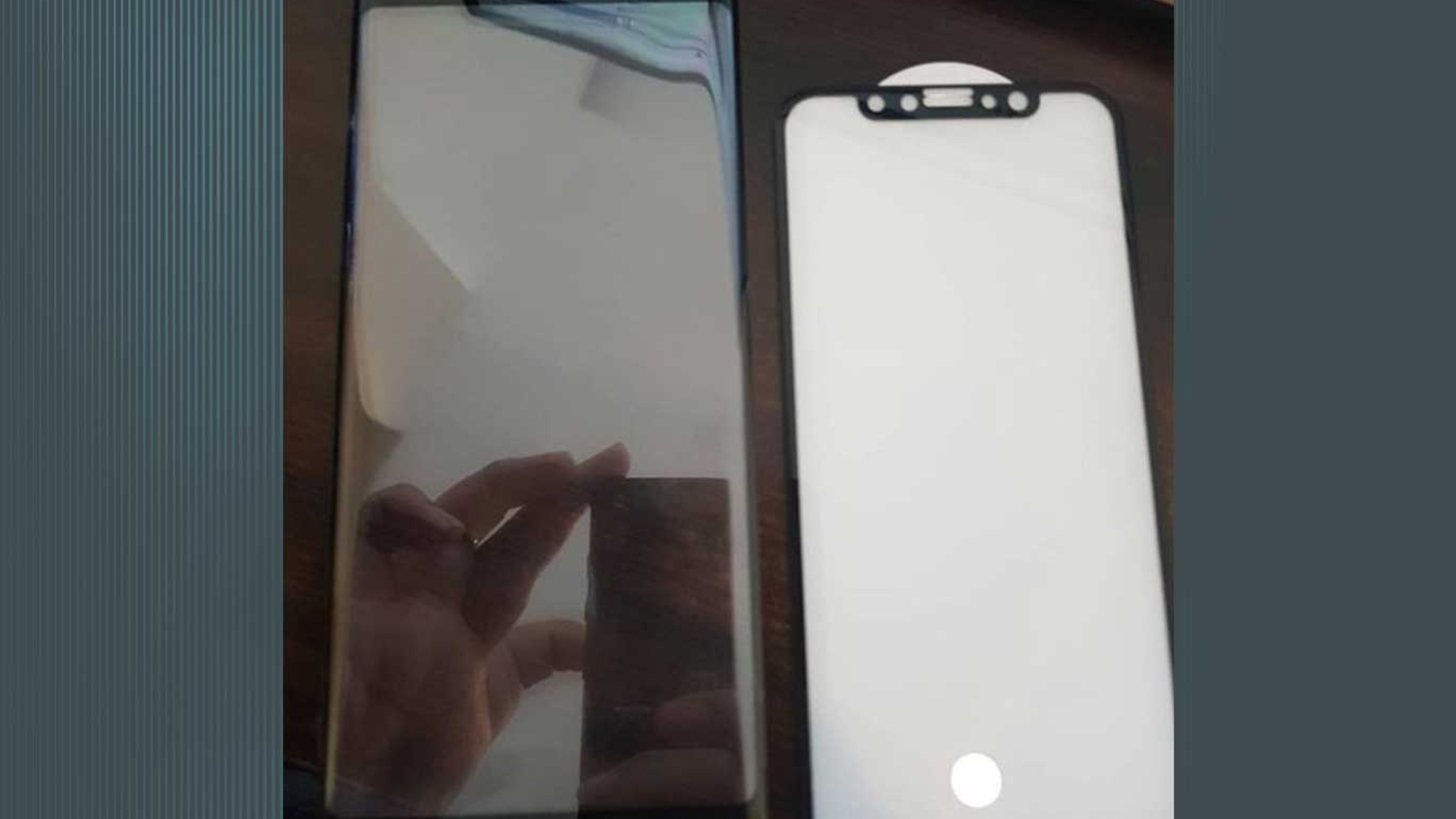 Displayabdeckungen im Vergleich: So soll das Galaxy Note 8 im Vergleich zum iPhone 8 aussehen Displayabdeckungen im Vergleich: So soll das Galaxy Note 8 im Vergleich zum iPhone 8 aussehen