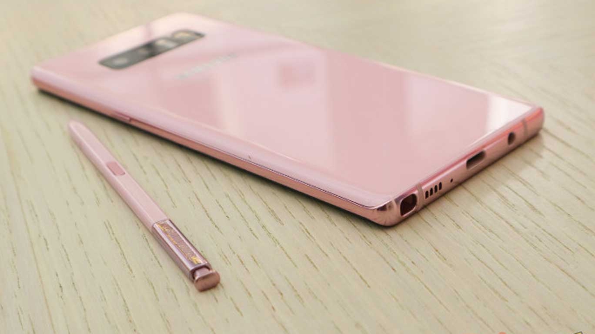 Das Galaxy Note 8 erscheint auch in "Star Pink" Das Galaxy Note 8 erscheint auch in "Star Pink"