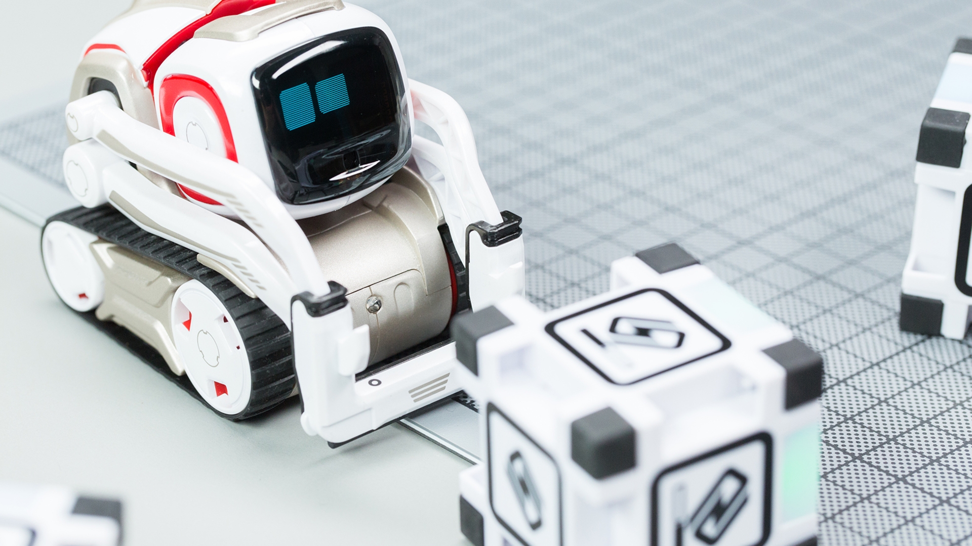 Anki Cozmo Anki Cozmo