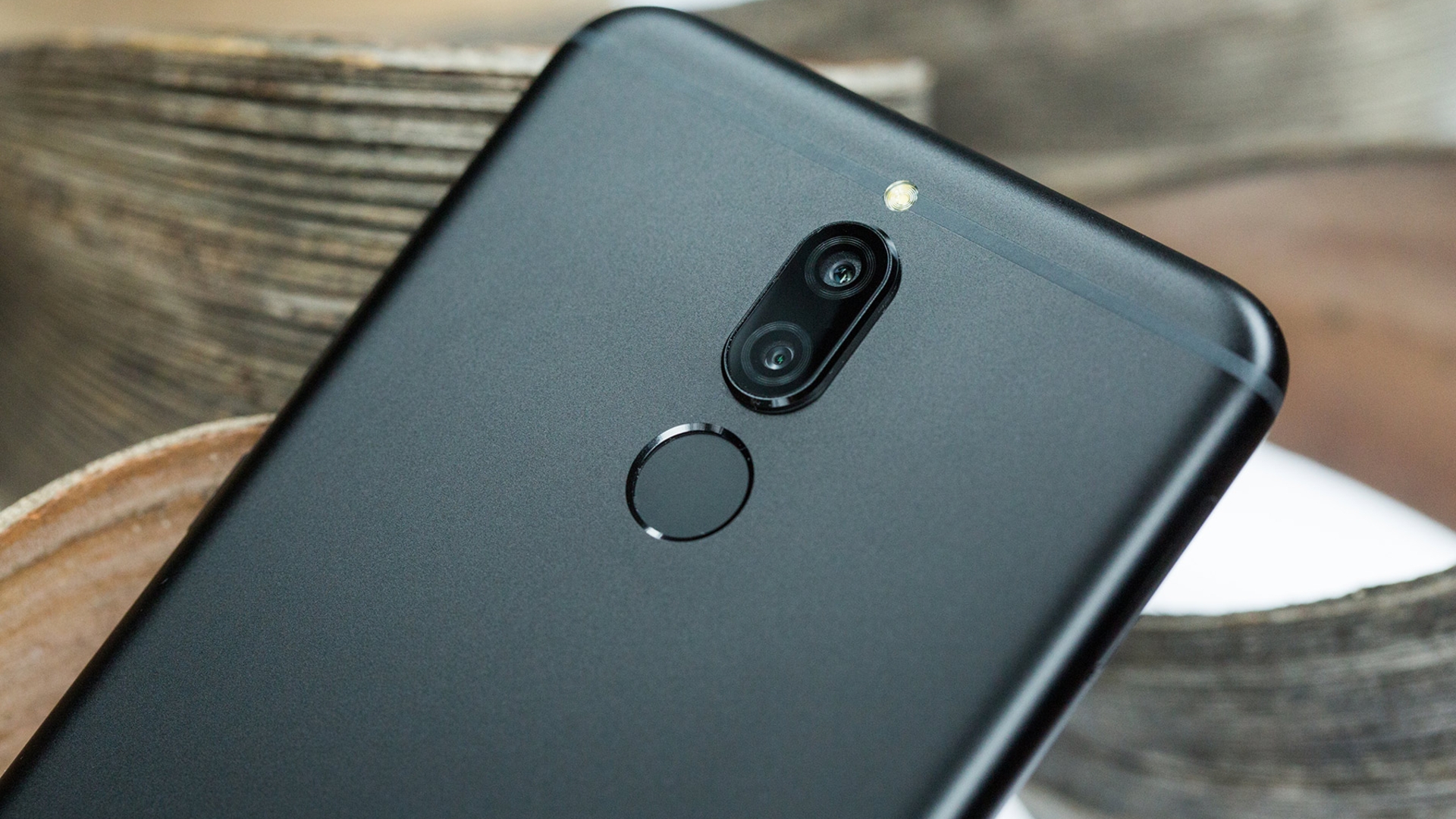 Huawei Mate 10 Lite Huawei Mate 10 Lite