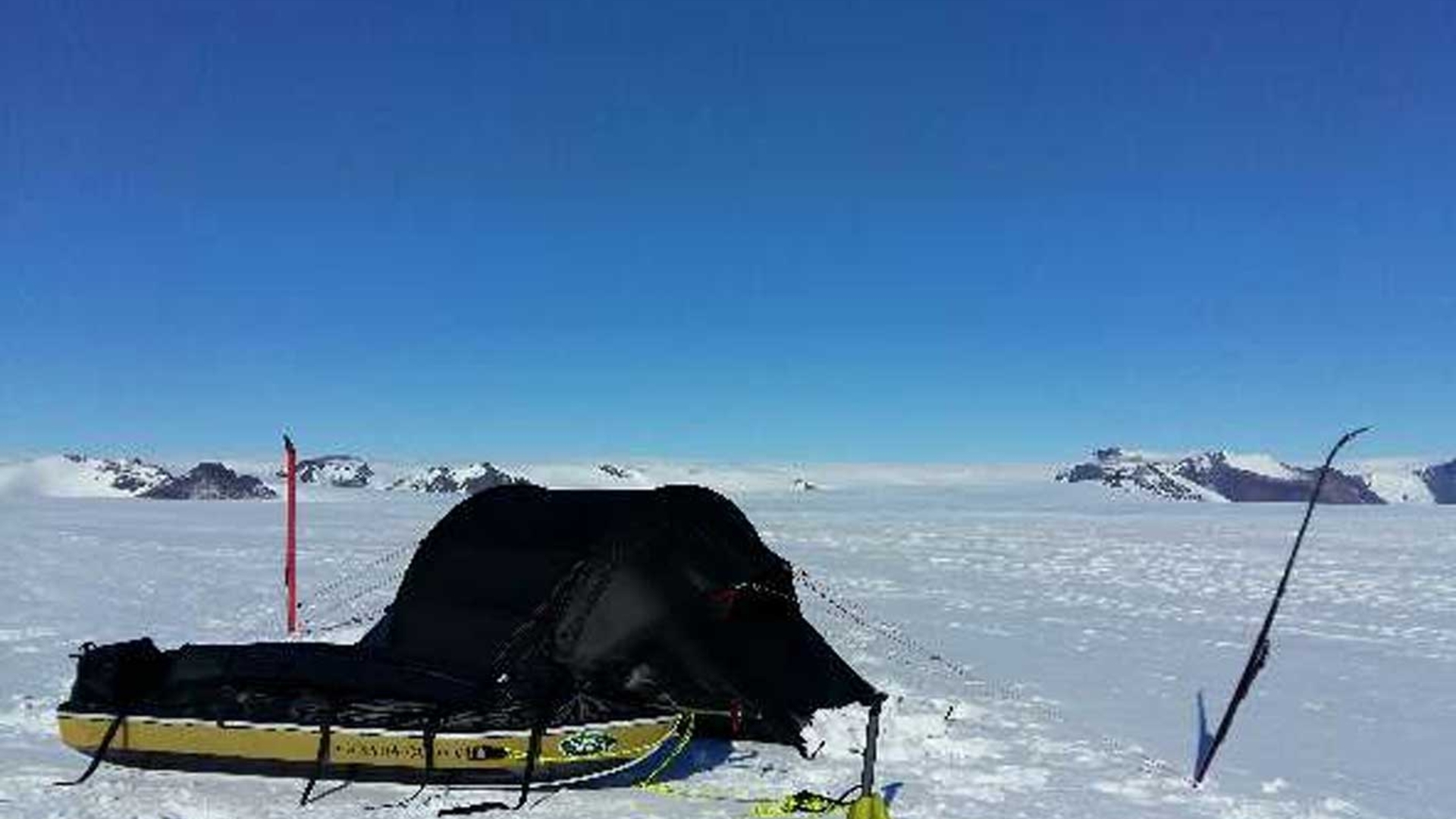 Ben Saunders durchstreift mit dem Galaxy A5 die Antarktis Ben Saunders durchstreift mit dem Galaxy A5 die Antarktis